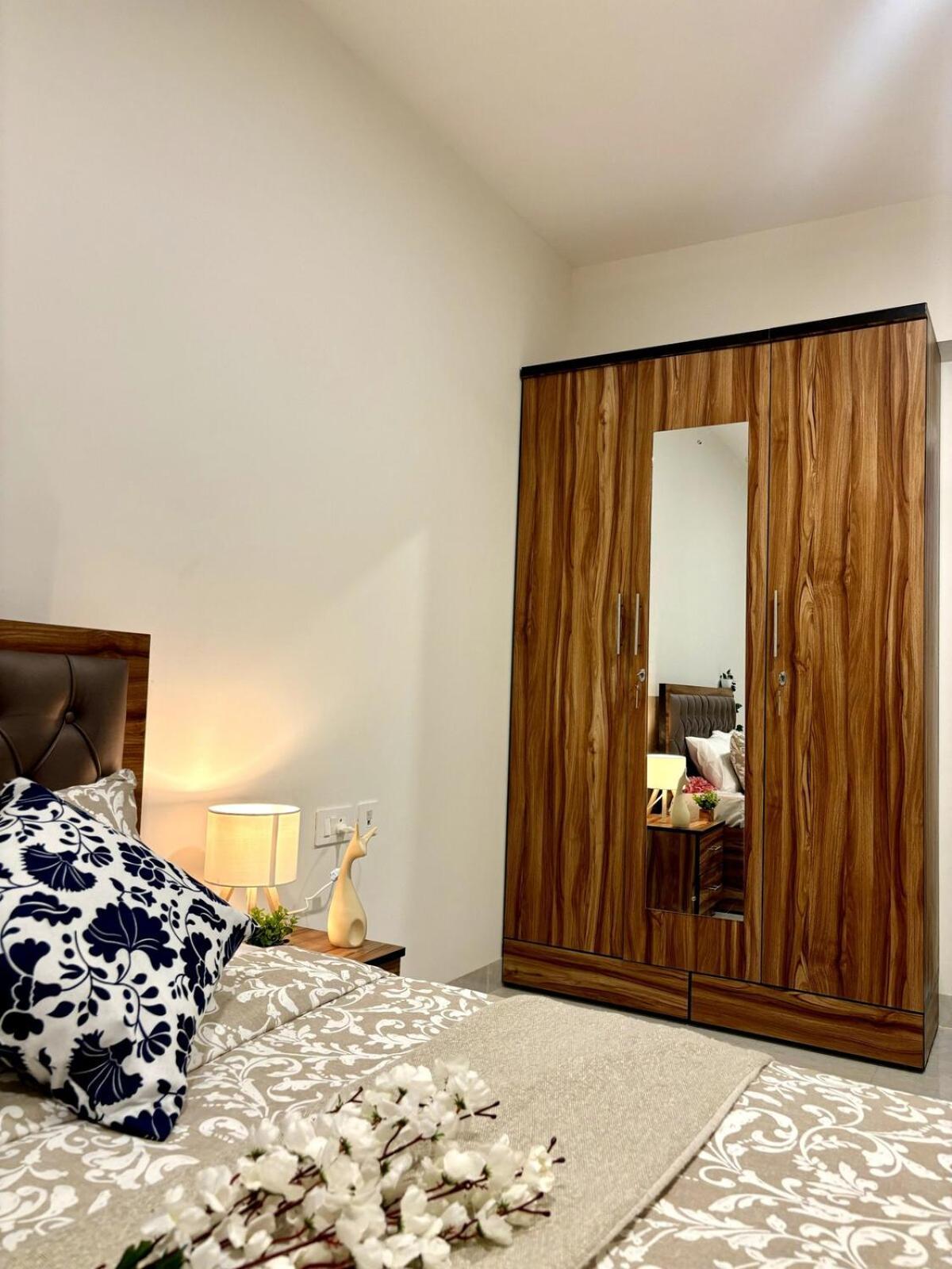 Vibrant 2 Bhk Near Airport Mumbai