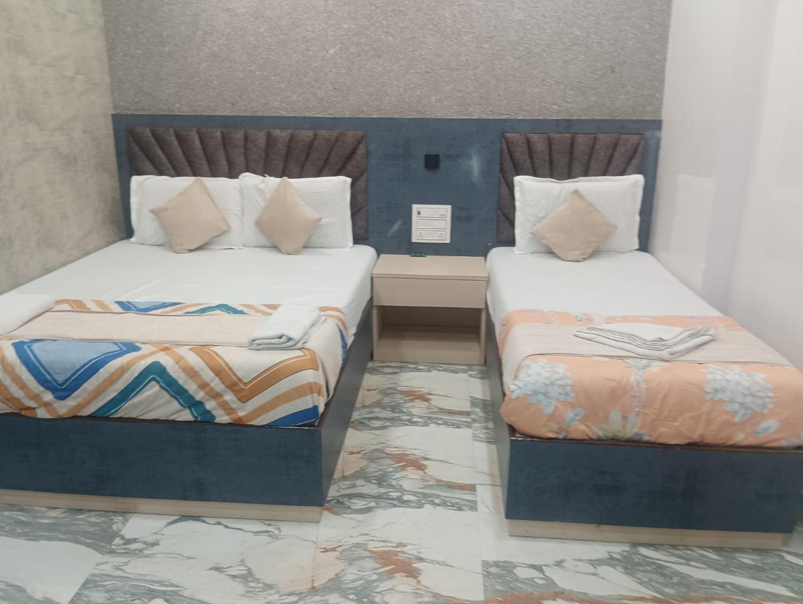 Guest house Galaxy Mumbai