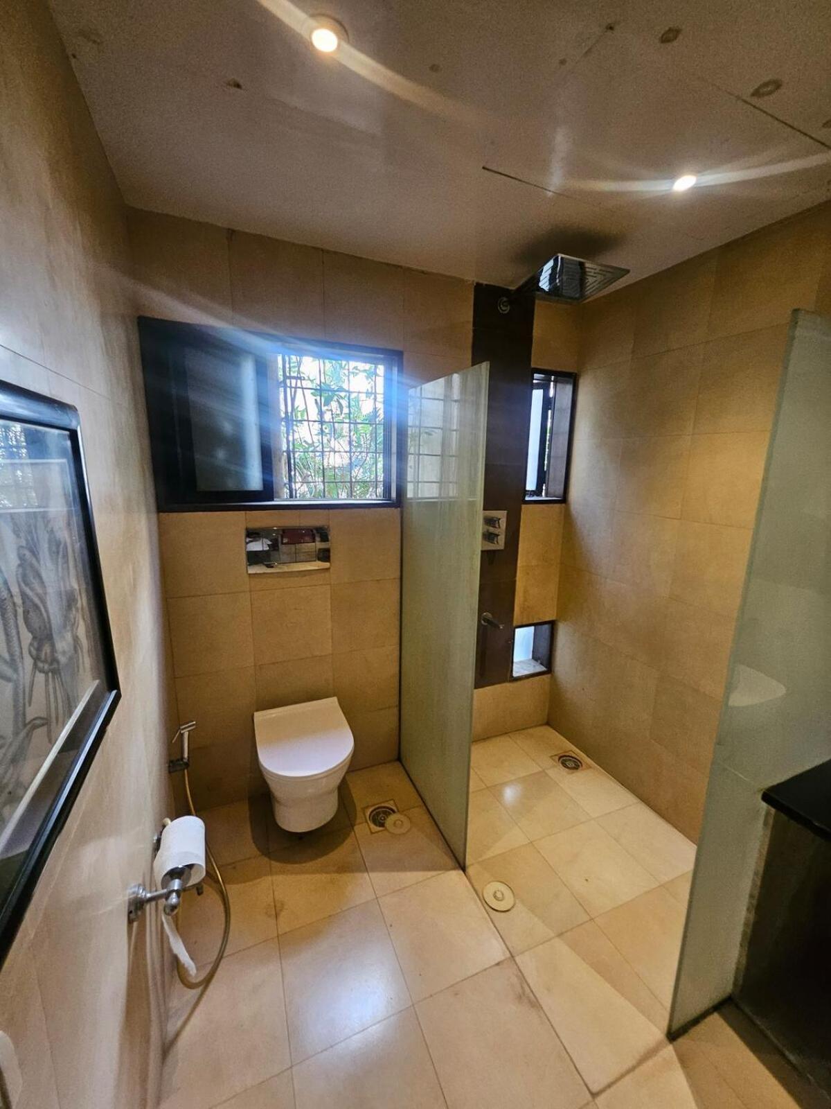The Beautiful Bollywood 2bhk In Bandra *