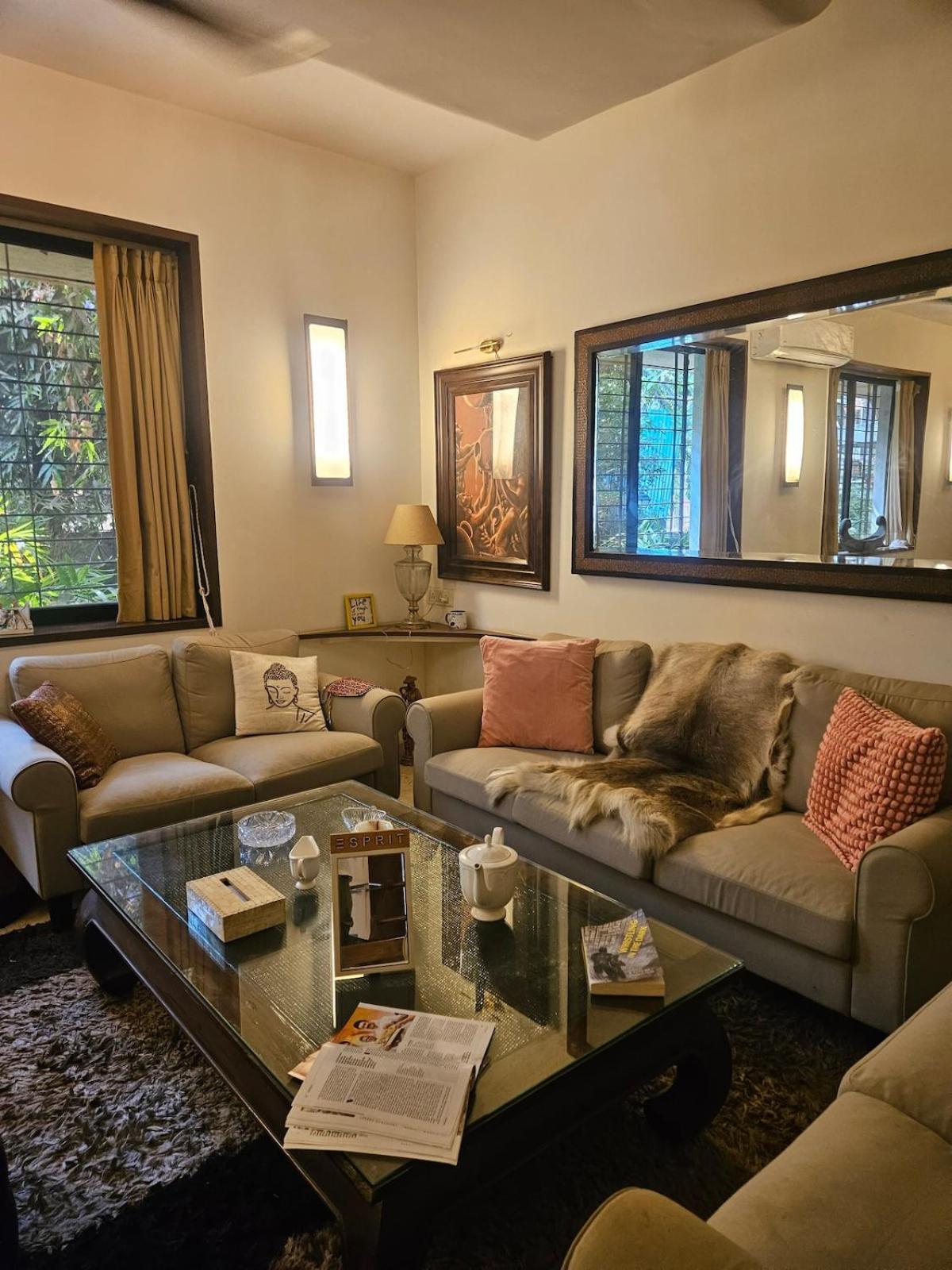 Apartment The Beautiful Bollywood 2bhk In Bandra Mumbai