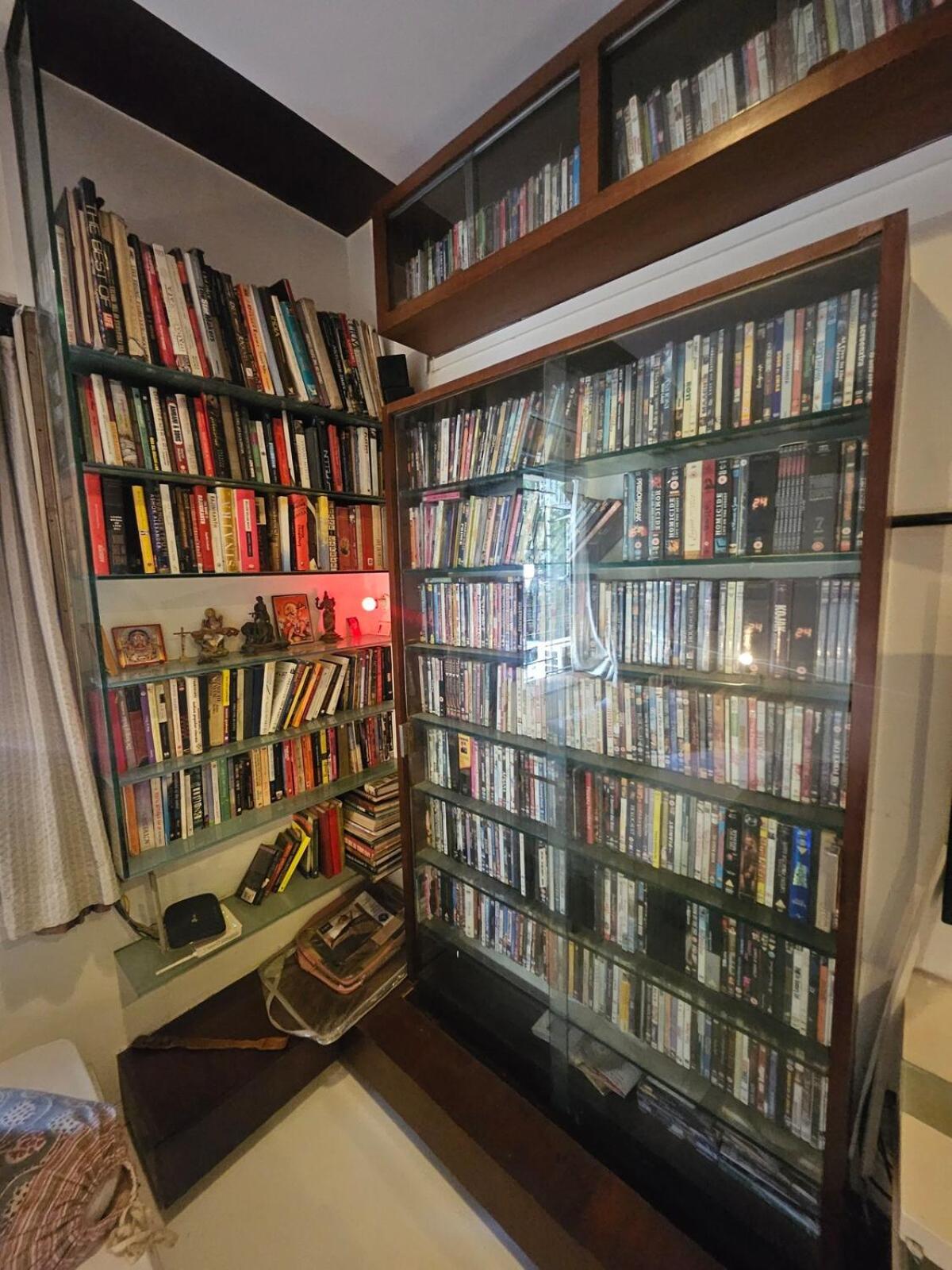 The Beautiful Bollywood 2bhk In Bandra *
