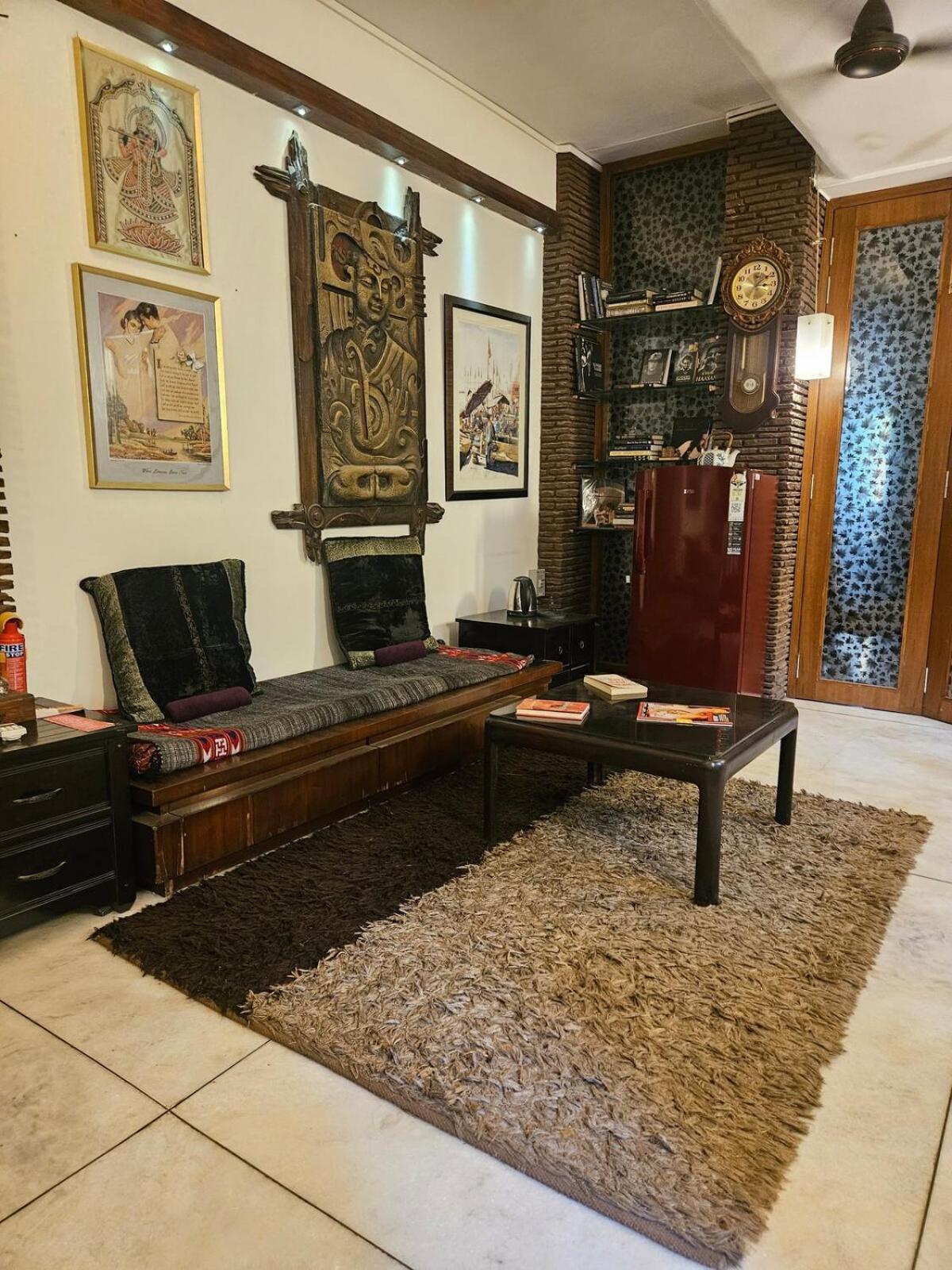 The Beautiful Bollywood 2bhk In Bandra Apartment *