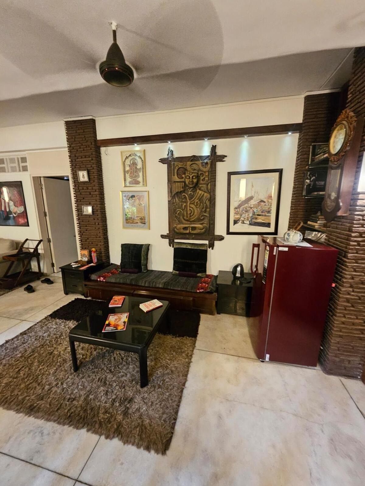 The Beautiful Bollywood 2bhk In Bandra Apartment Mumbai