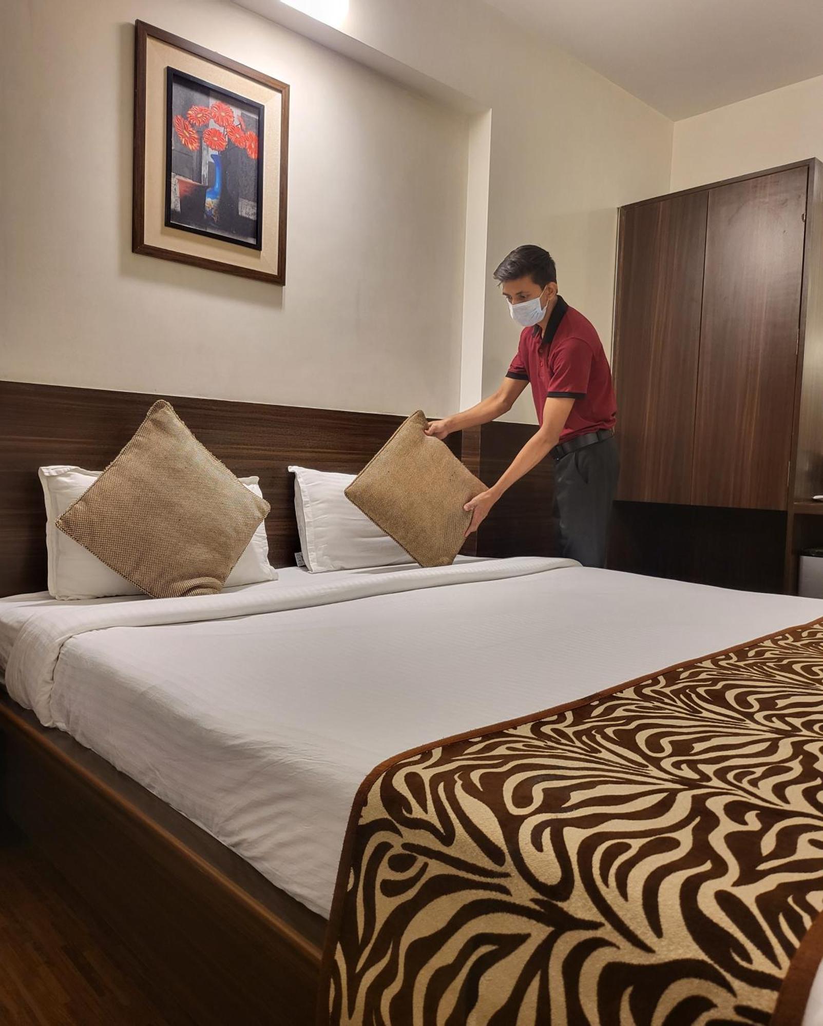 Maharana Chembur 2*