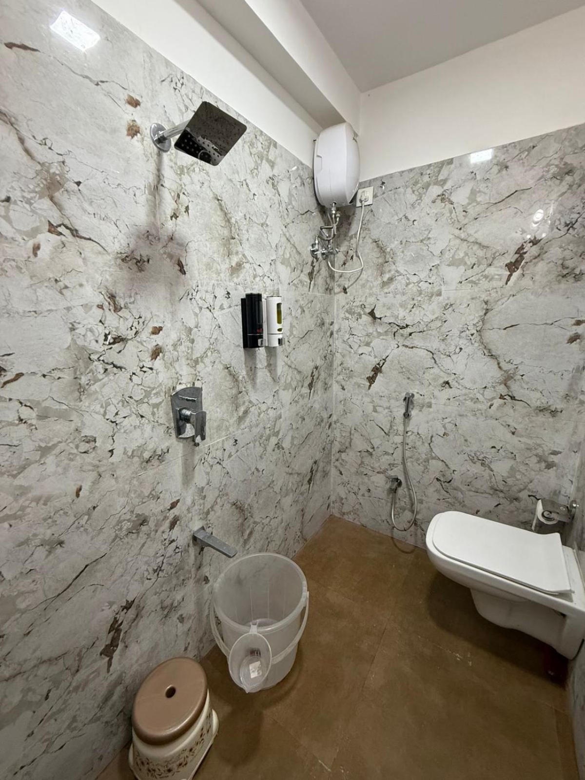 Elegant 1bhk At Bandra W Close To Lilavati Hospital 304 Apartment *