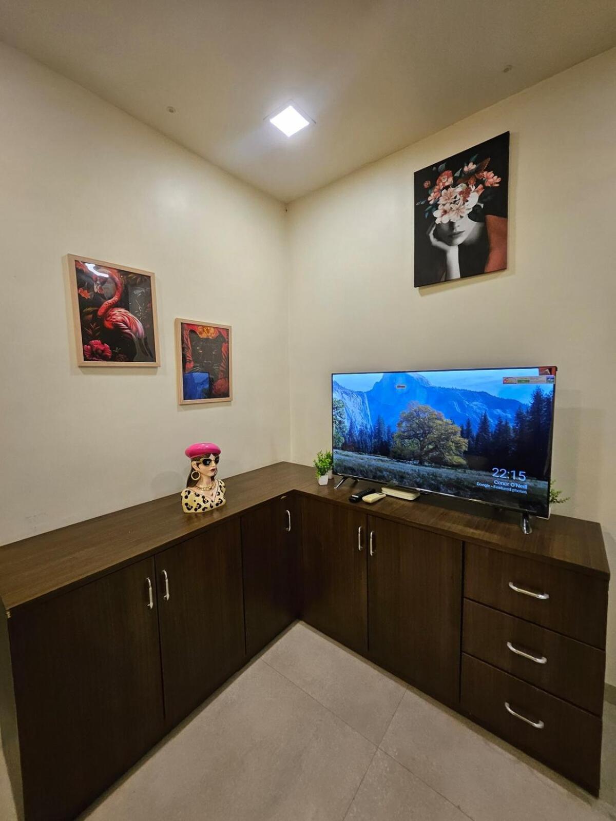 Pali Perch 1bhk With Peace, Charm And Bandra Vibes Mumbai
