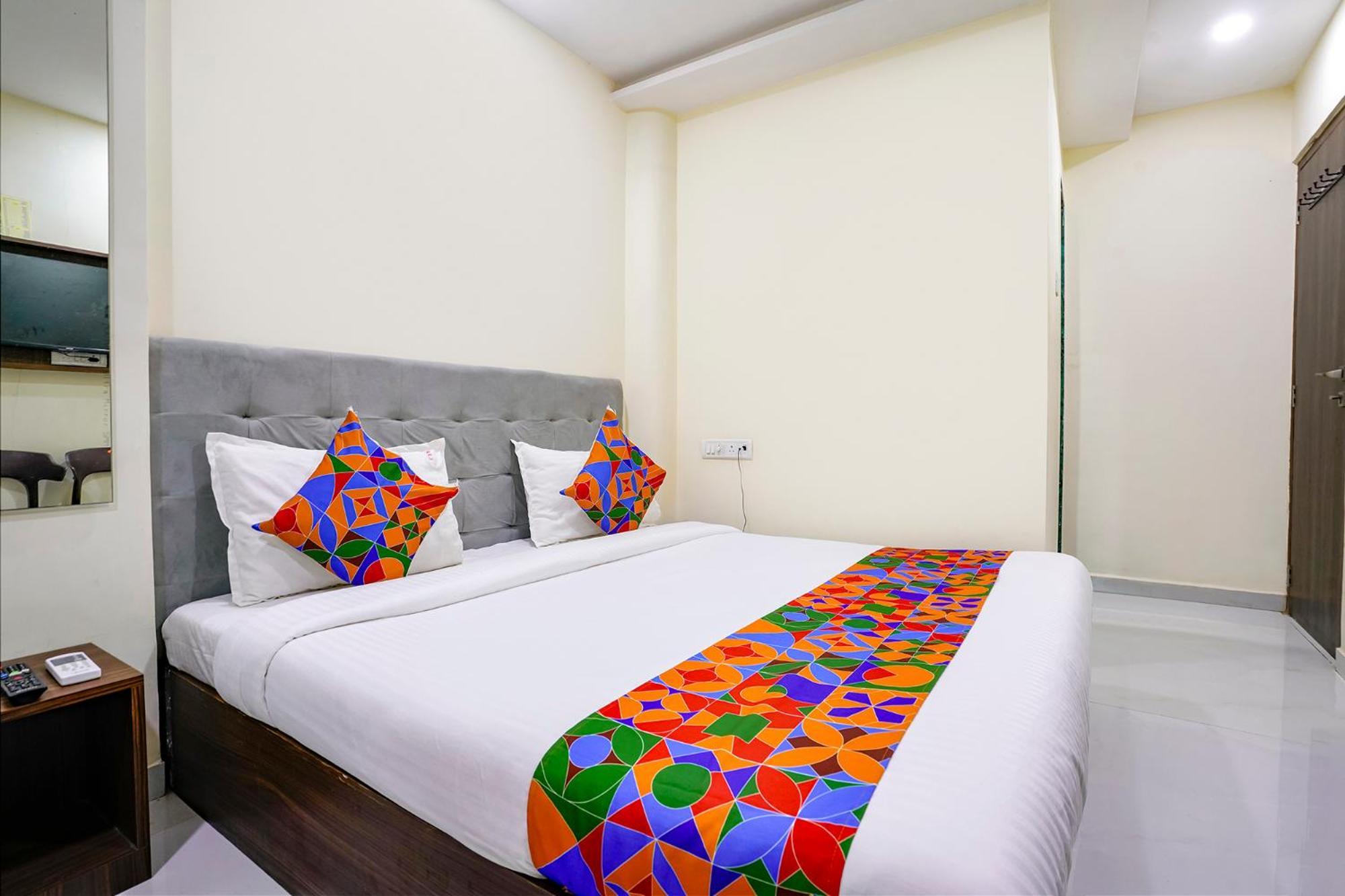 Hotel Fabhotel Lexus 5 3*