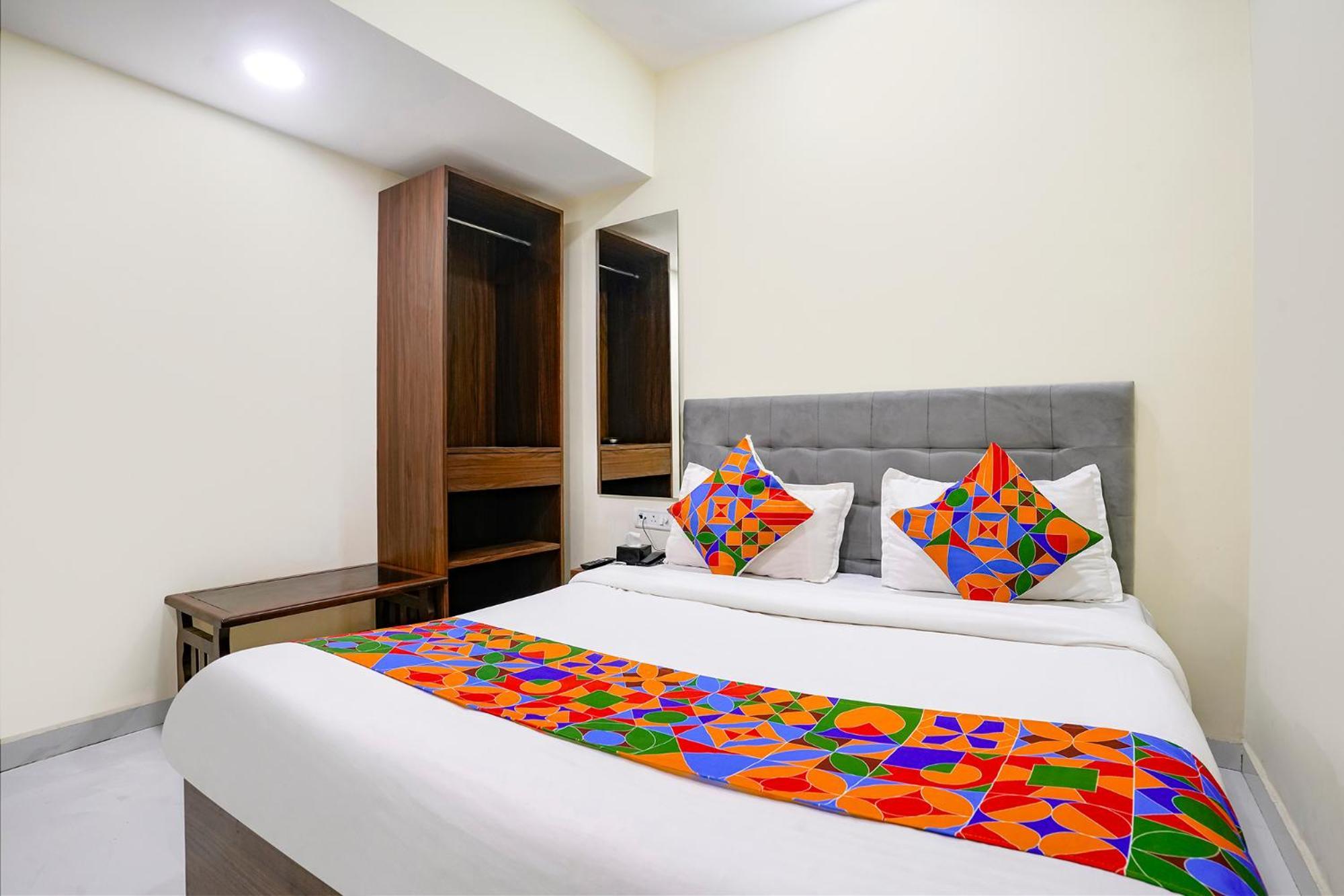 Fabhotel Lexus 5 3*