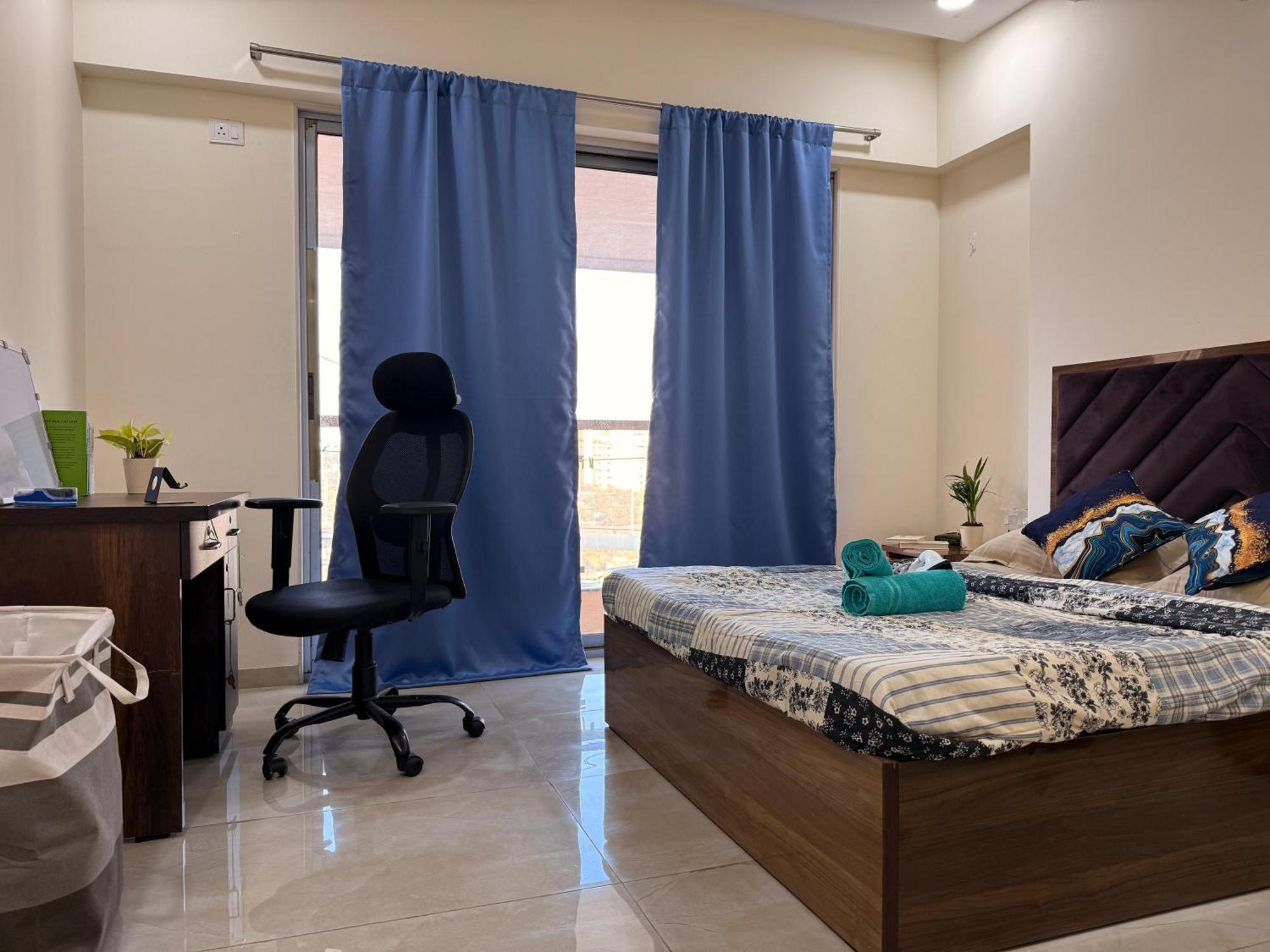 1bhk- Modern Spacious Workstay - Livin * Mumbai