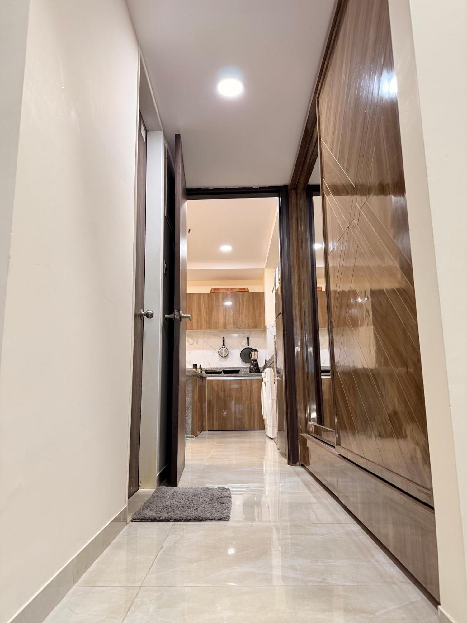 1bhk- Modern Spacious Workstay - Livin Apartment Mumbai