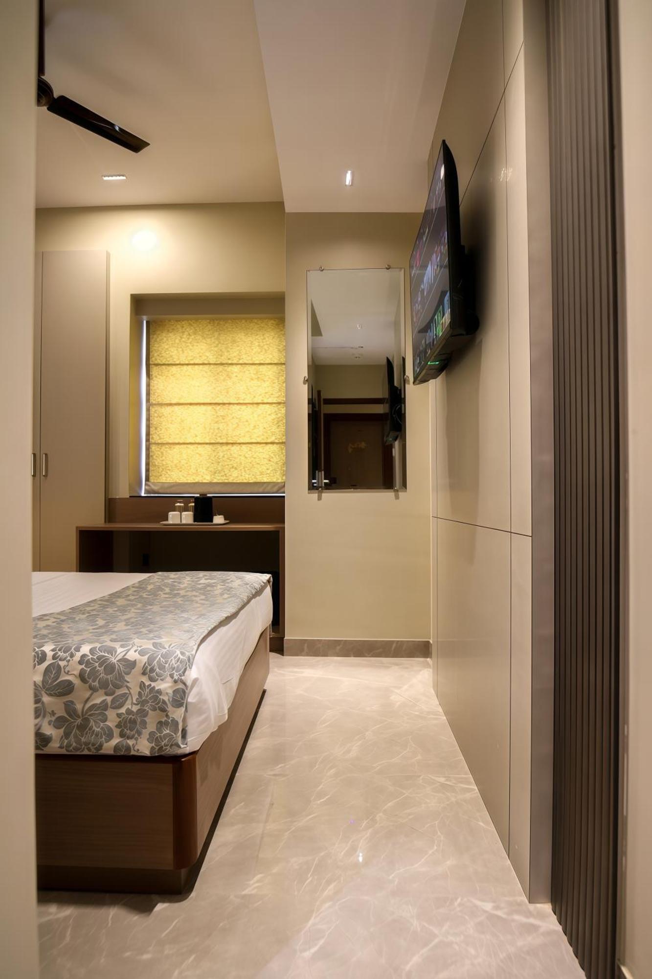 The Falcon - Inn Mumbai