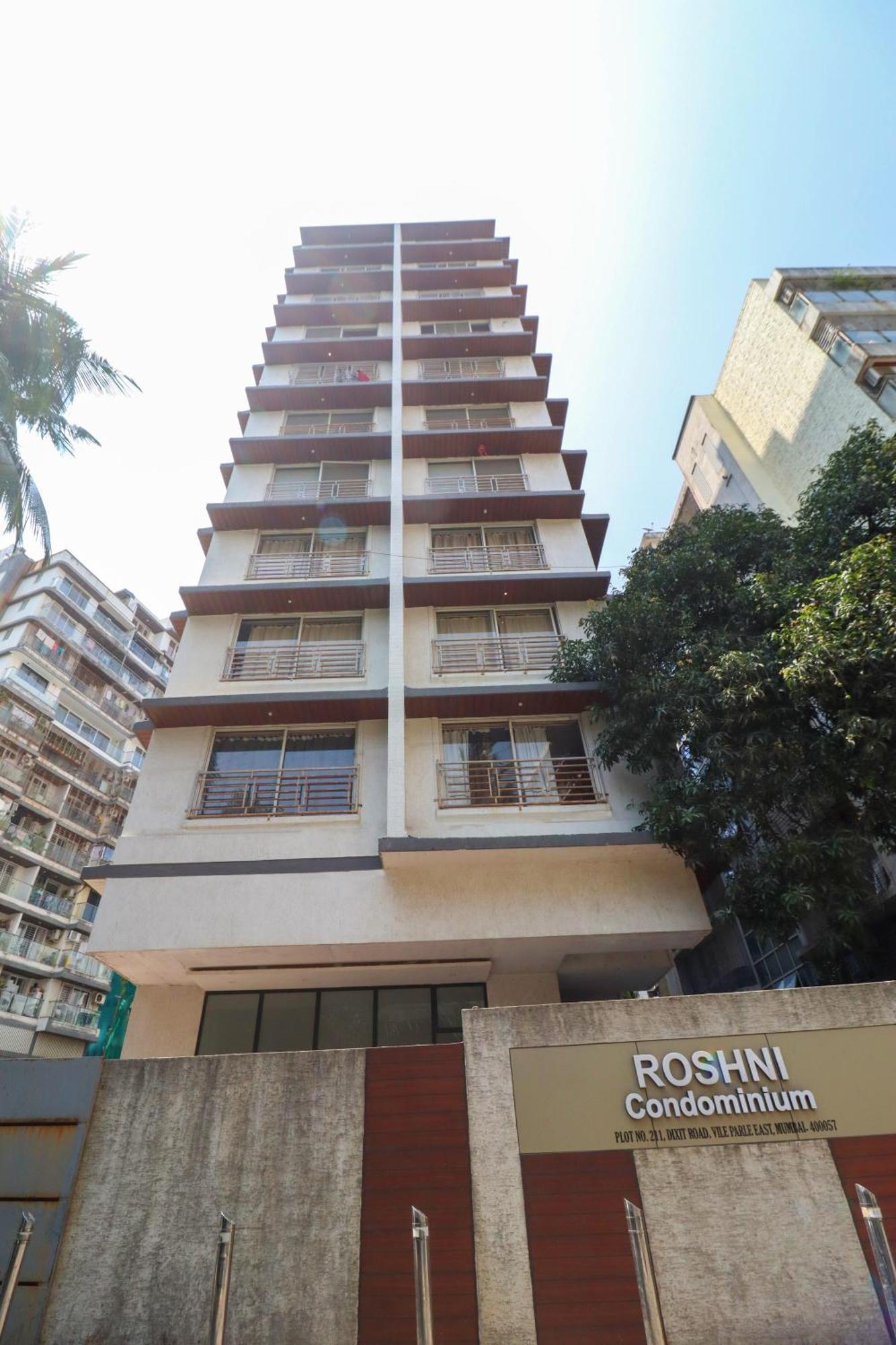Pinaki Comfort Stay, Parle Apartment