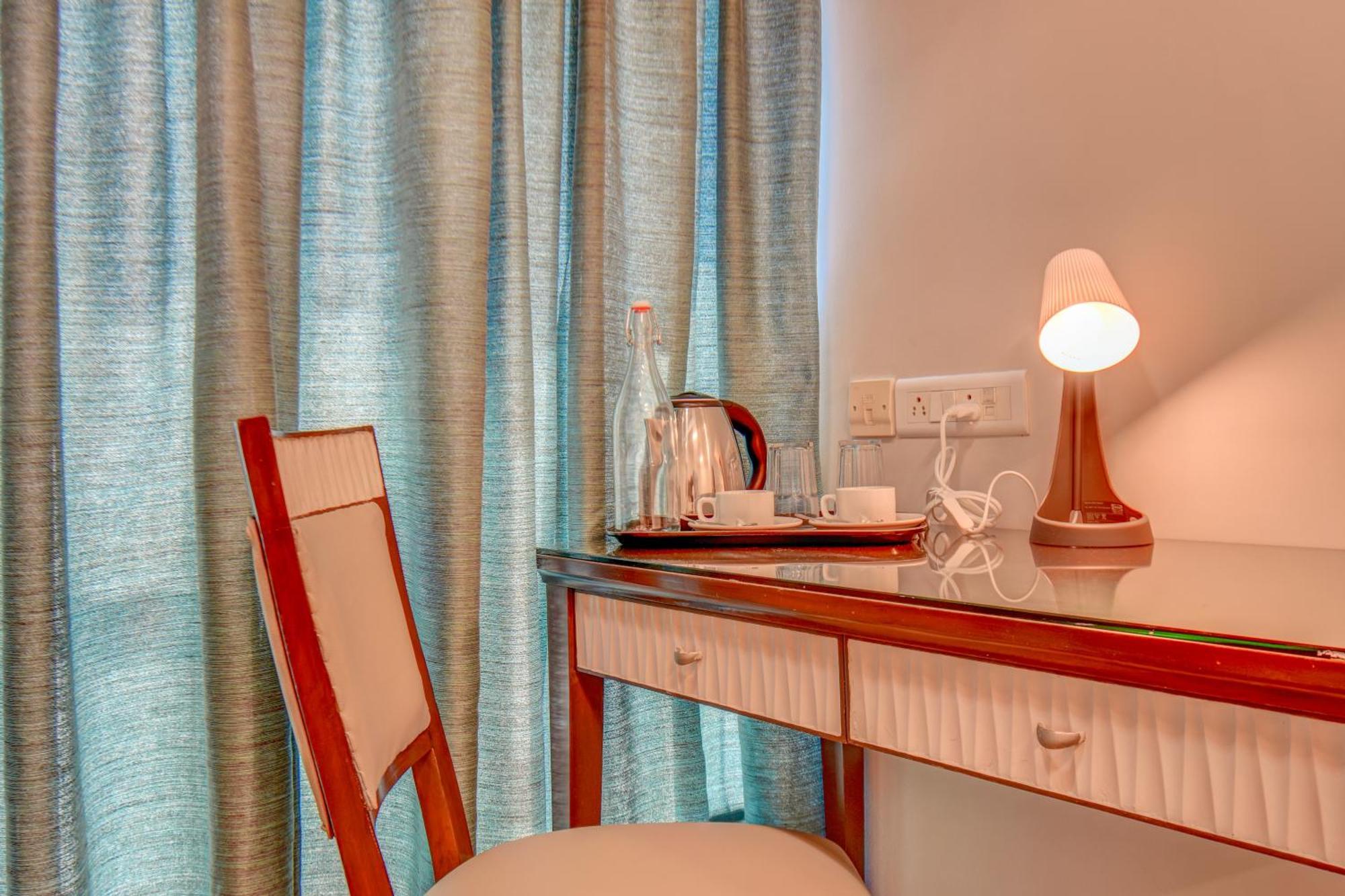 Staywood Suites, Hotel 3*