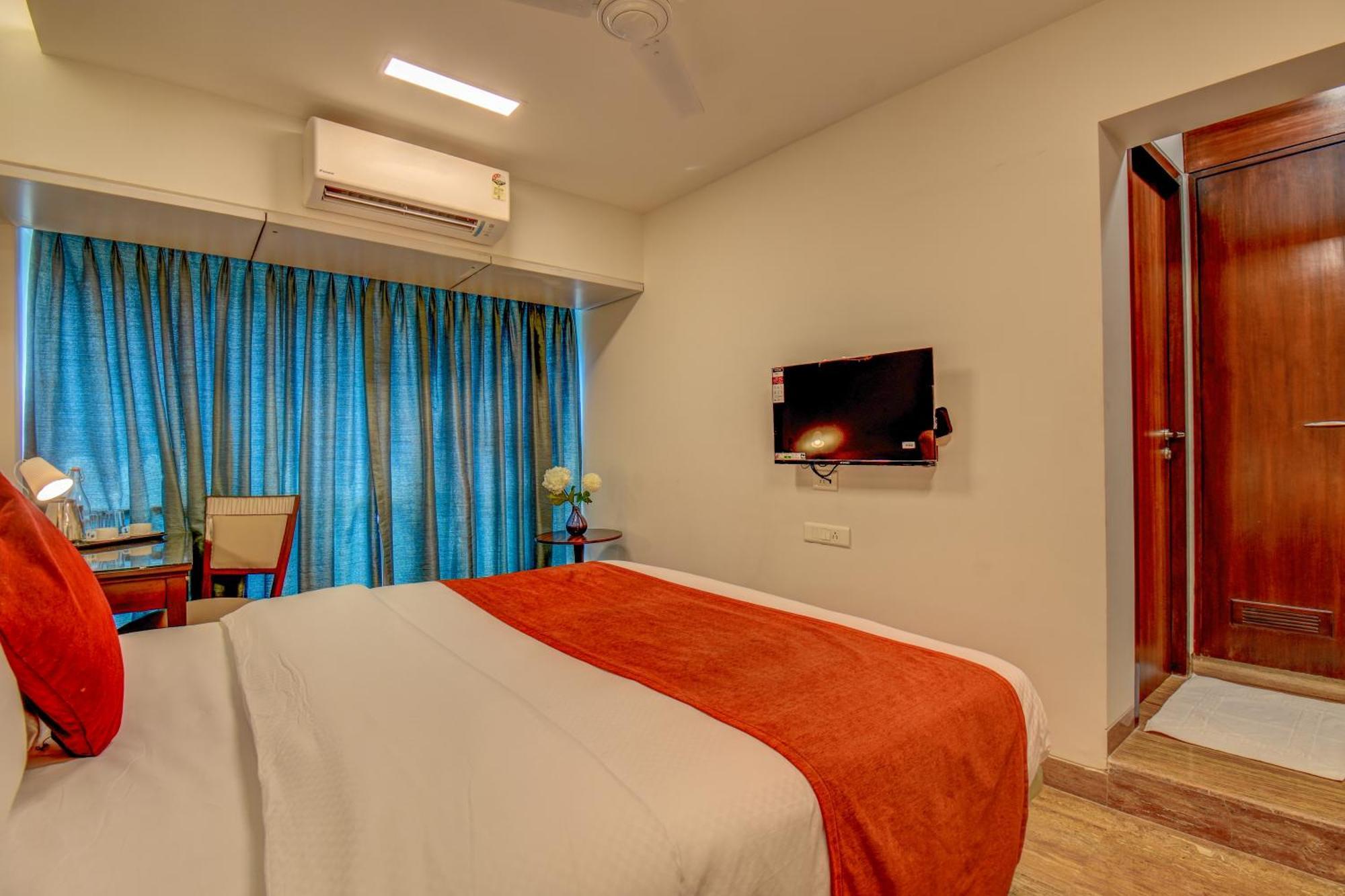 Hotel Staywood Suites, Mumbai