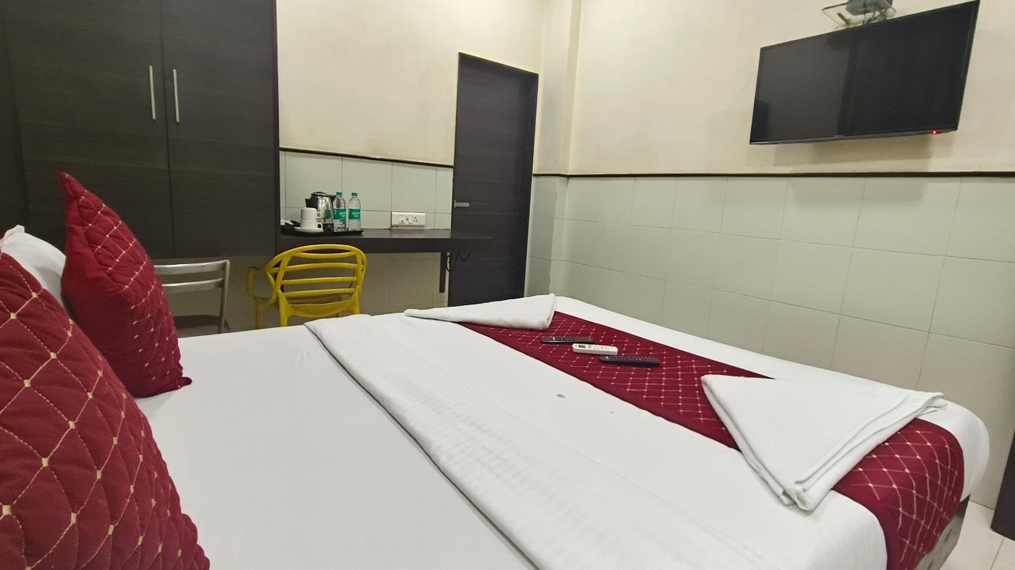 Smooth Checkin By Sion Triton - Hotel Mumbai