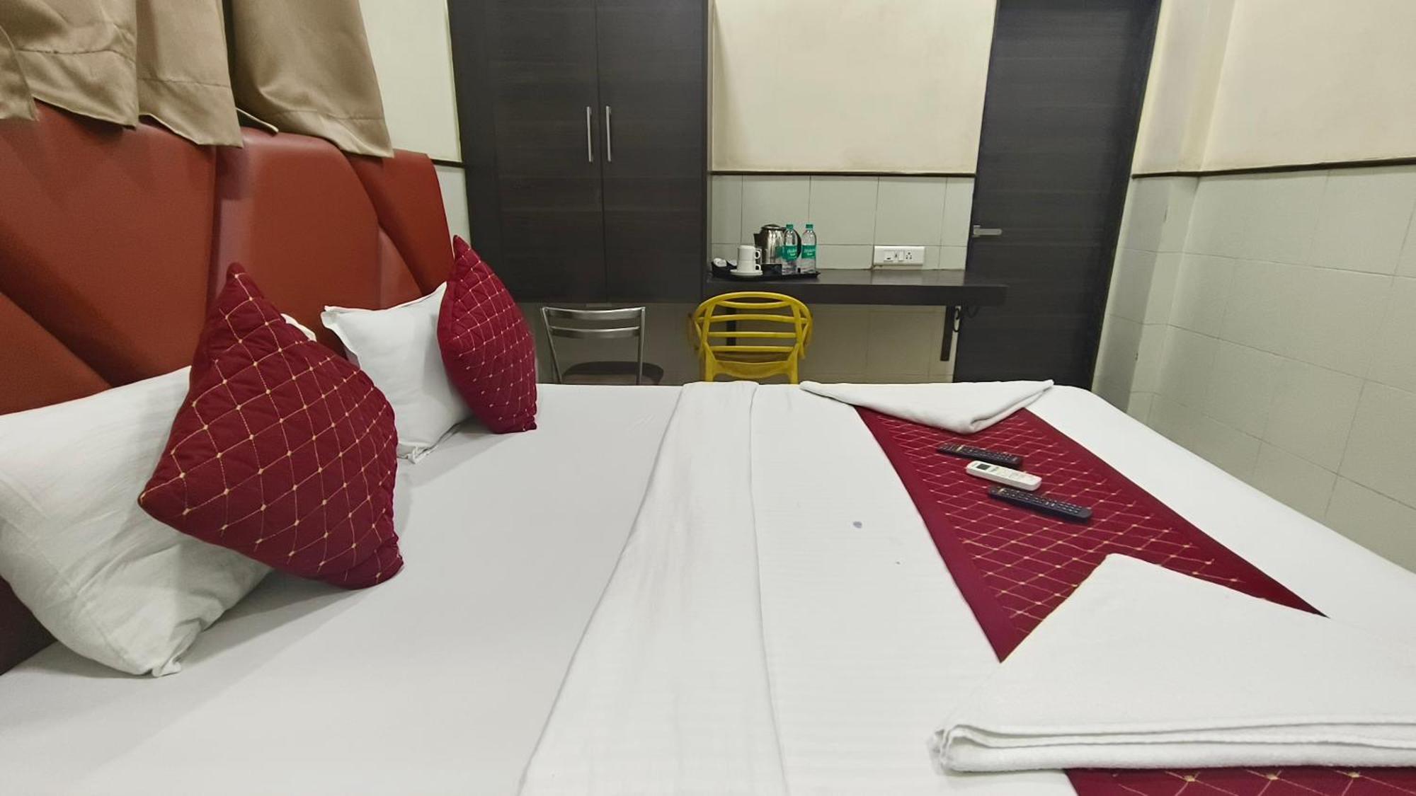 Smooth Checkin By Sion Triton - 2* Mumbai