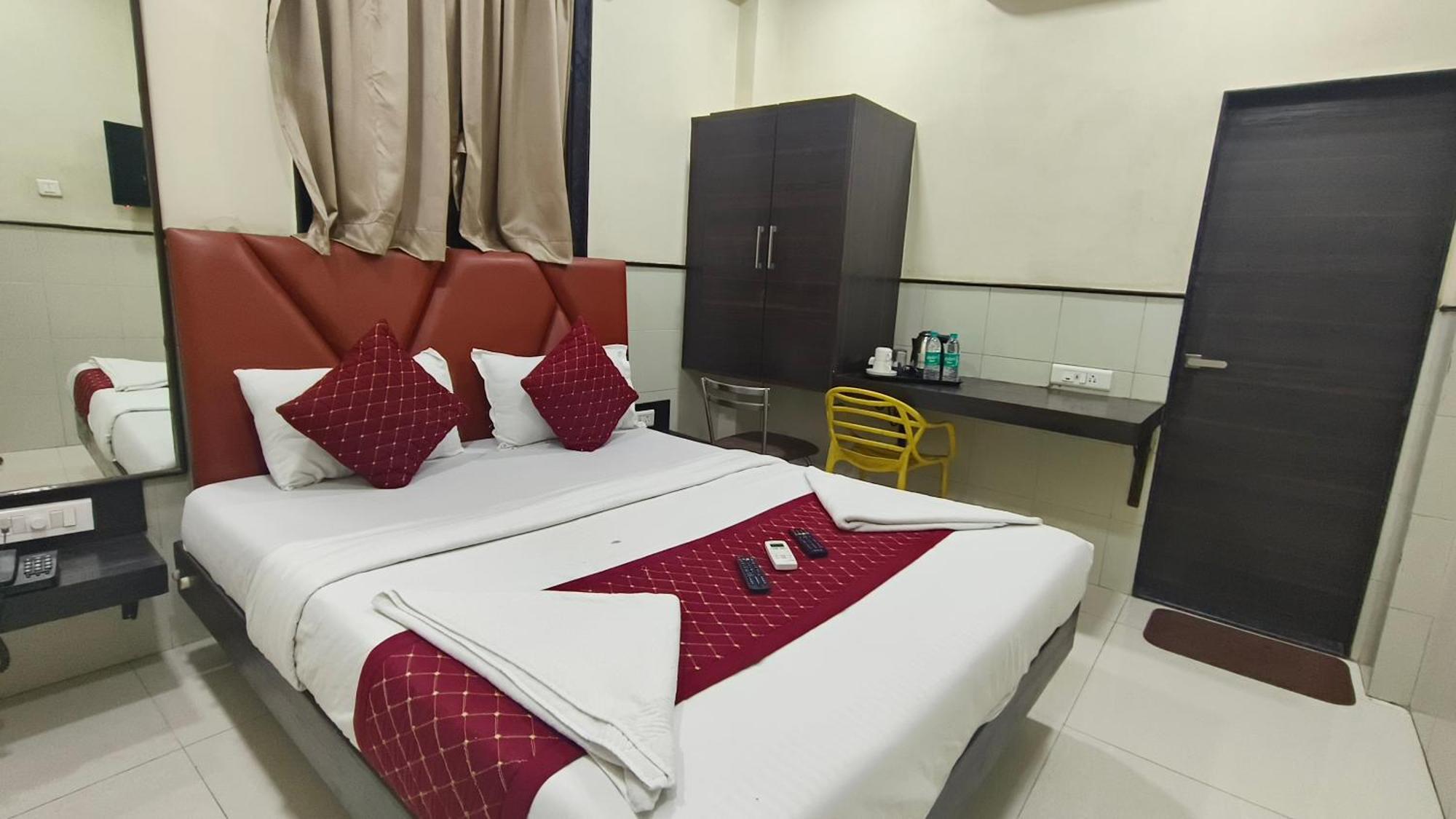 Hotel Smooth Checkin By Sion Triton - 2*