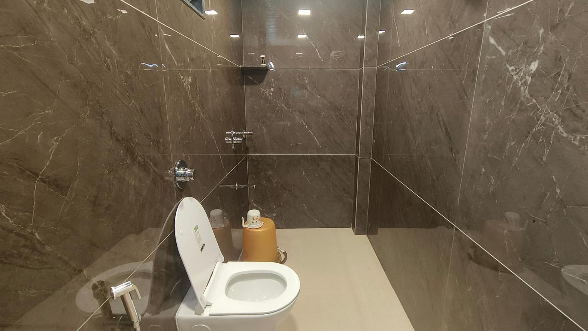 Hotel Smooth Checkin By Sion Triton -