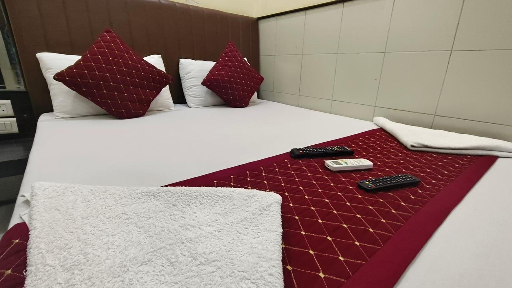 Smooth Checkin By Sion Triton - Hotel Mumbai