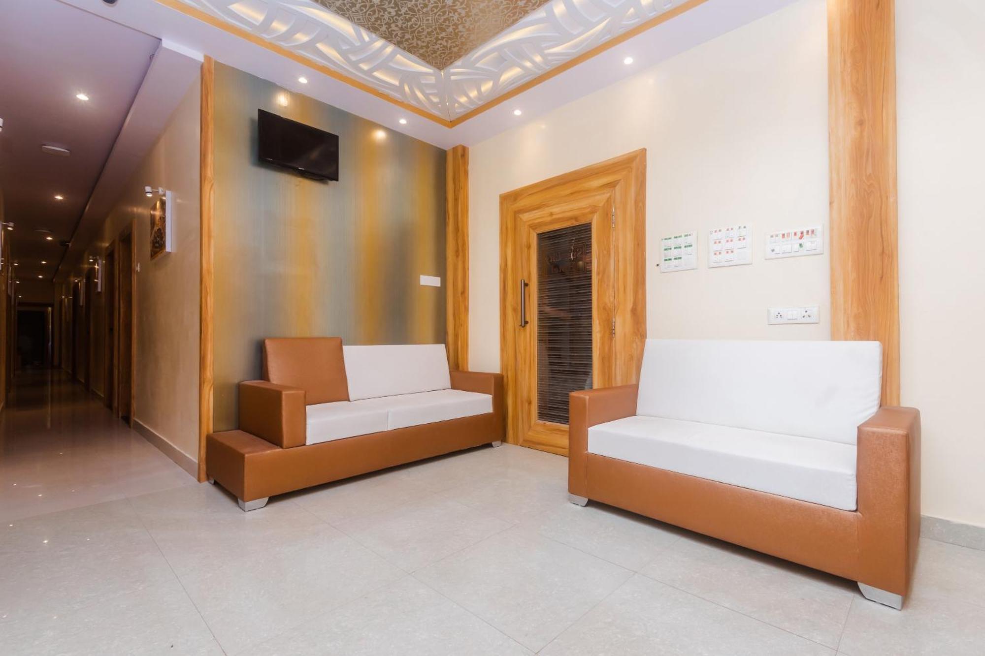 Sun Near Saifee Hospital And Hn Reliance Hospital Hotel 3*