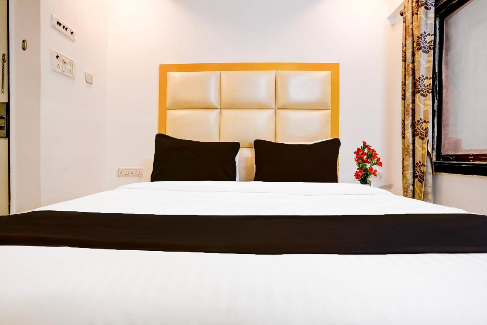 Super Collection O Andheri West Near Kokilaben Hospital Hotel 3*