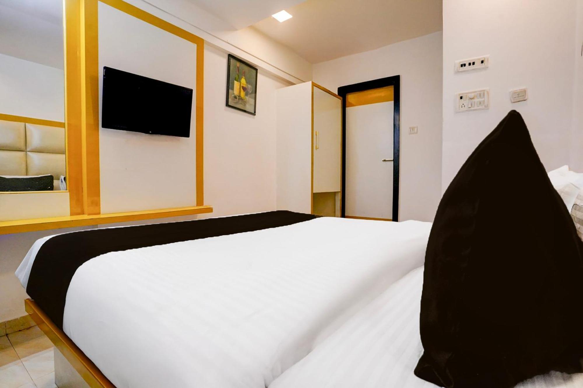 Collection O Andheri West Near Kokilaben Hospital