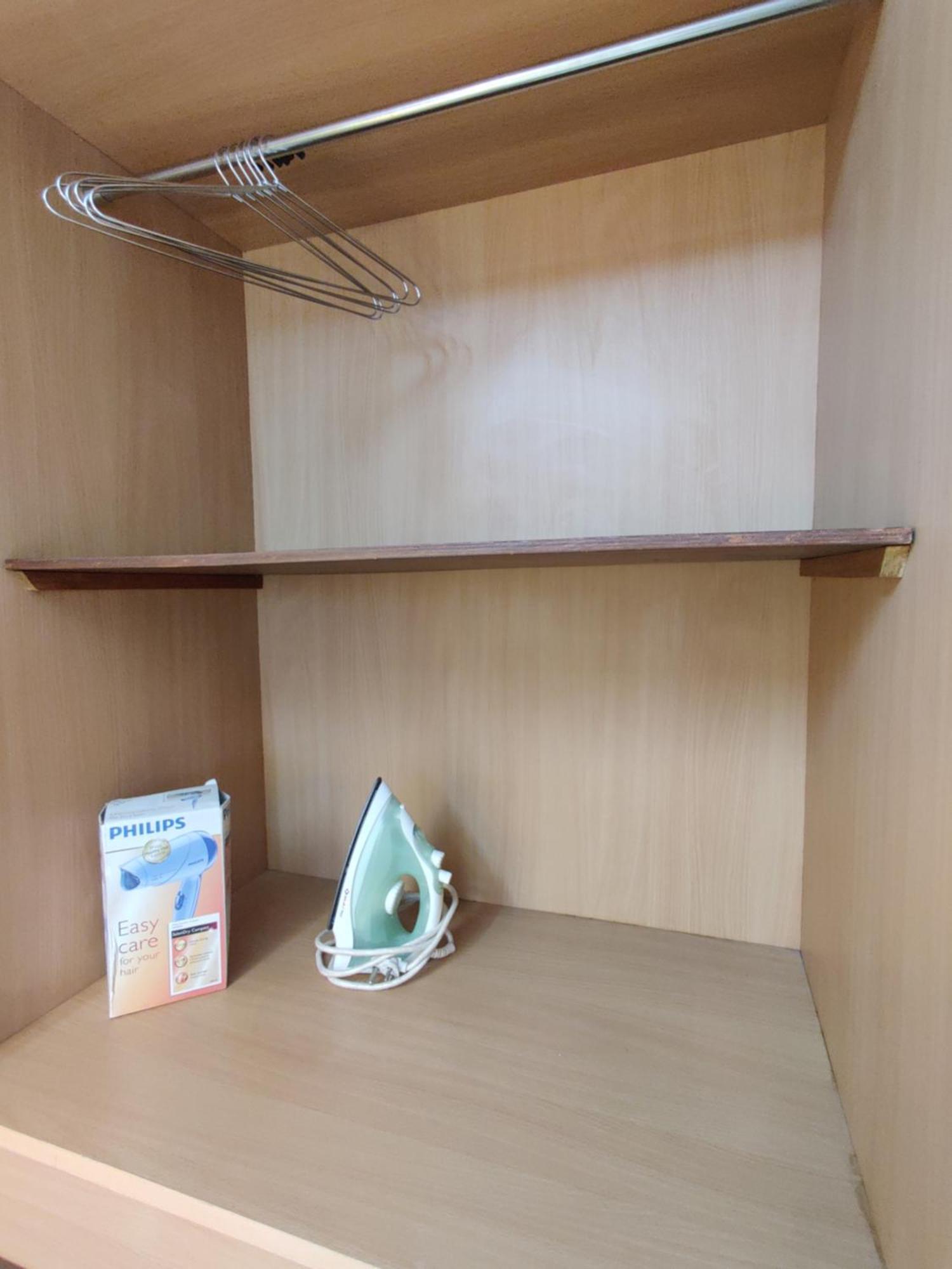 Apartment 2 Bhk Cozy W/ Netflix And Wifi In Bandra *