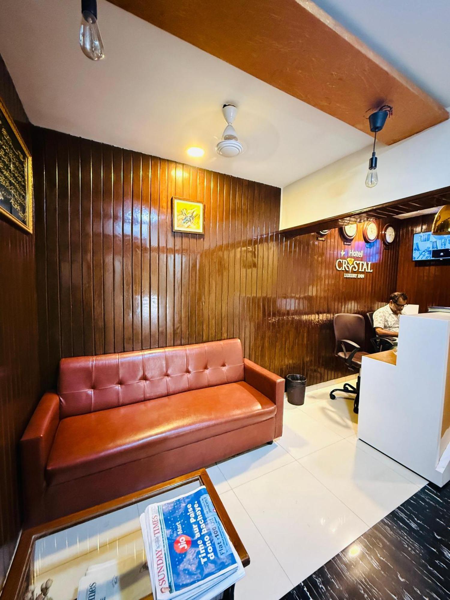 Crystal Luxury Inn- Bandra