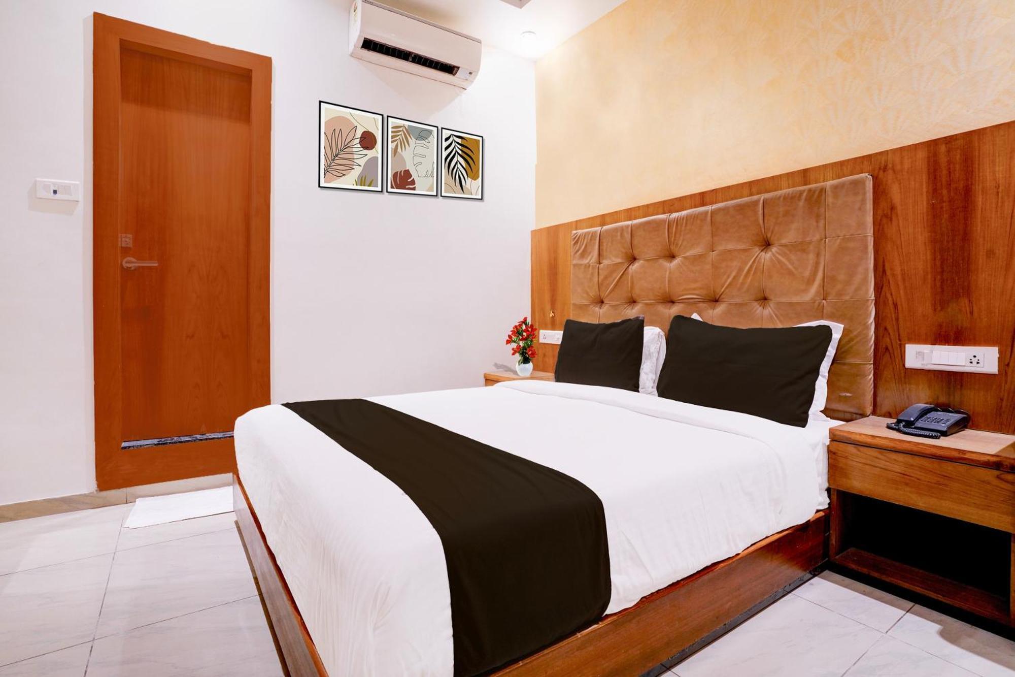 Super Townhouse Oak Times Square Le Western 3*