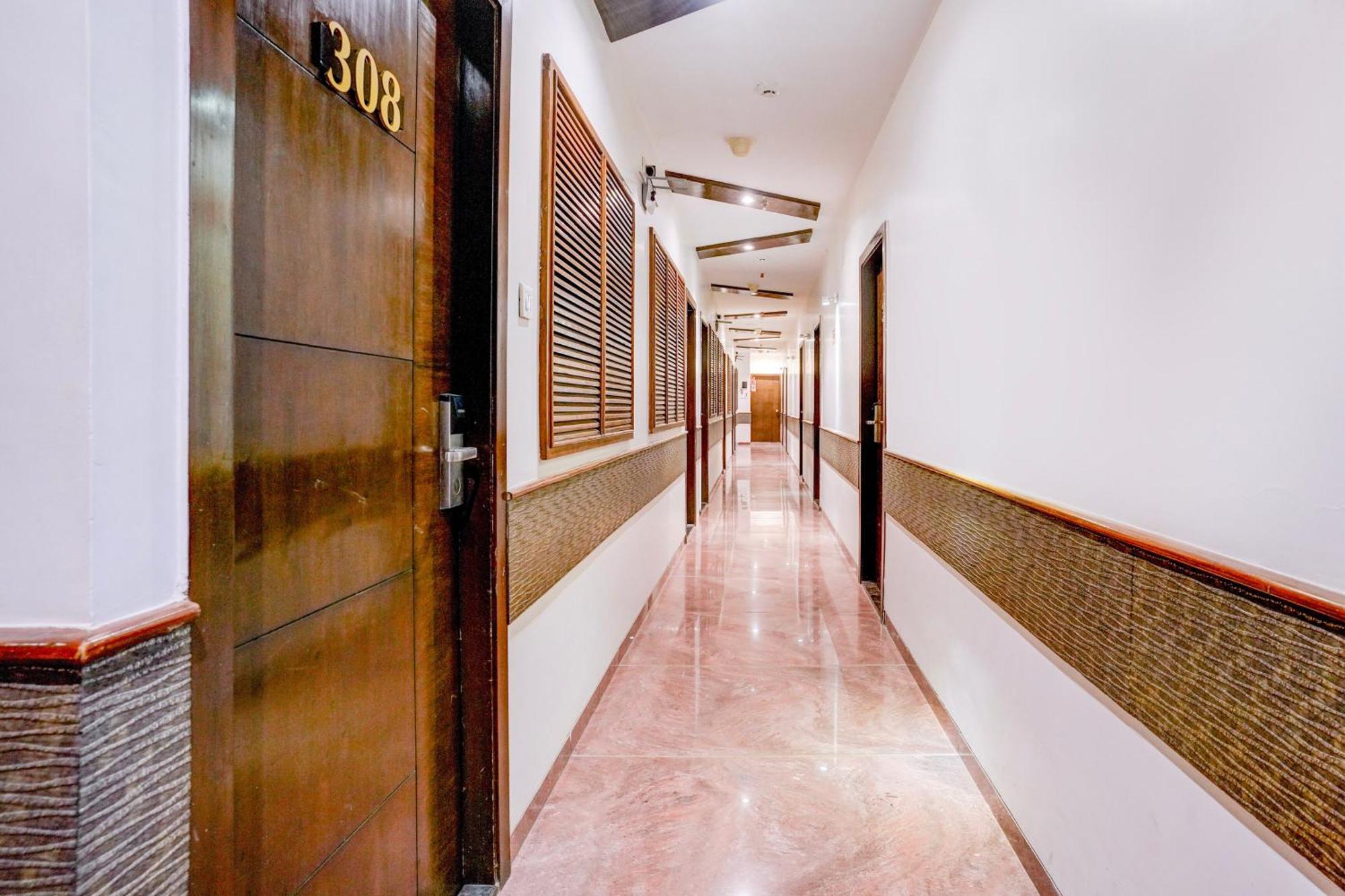 Super Townhouse Oak Times Square Le Western 3*