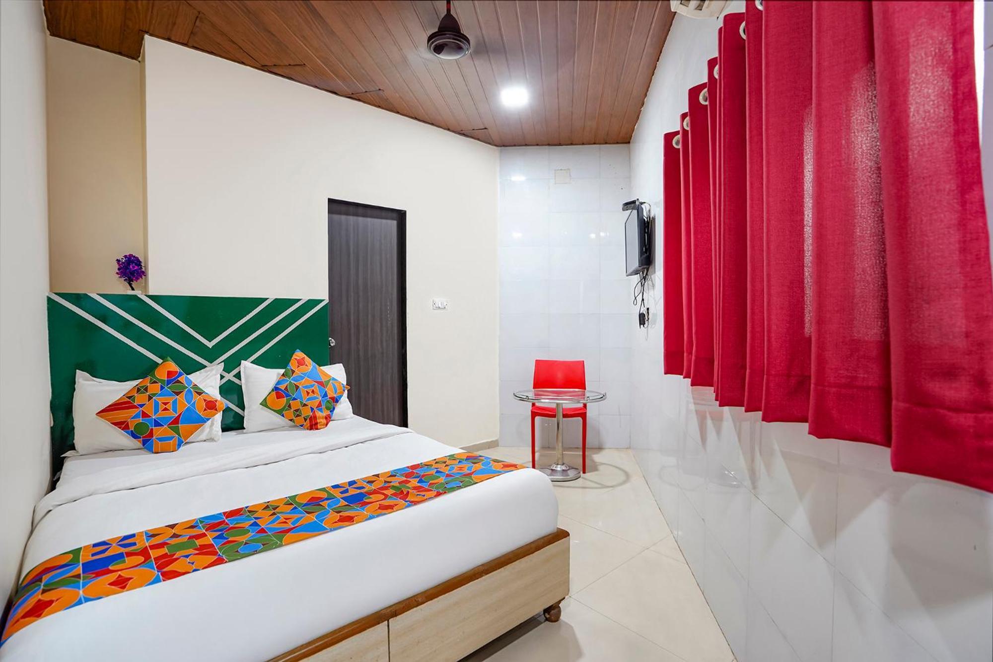 Fabhotel Kailash Park Mumbai
