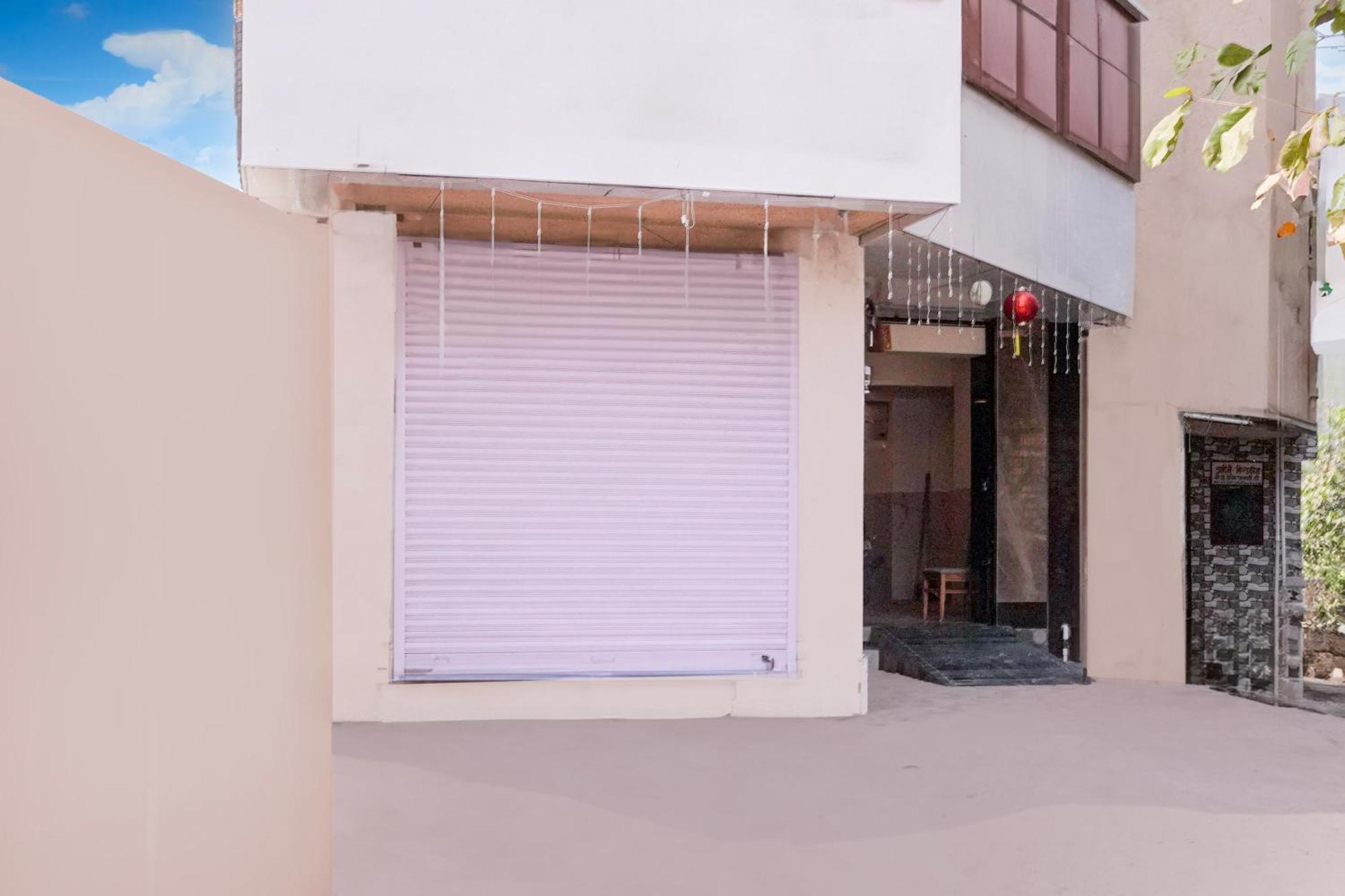 Hotel Super Collection O Kalyan East