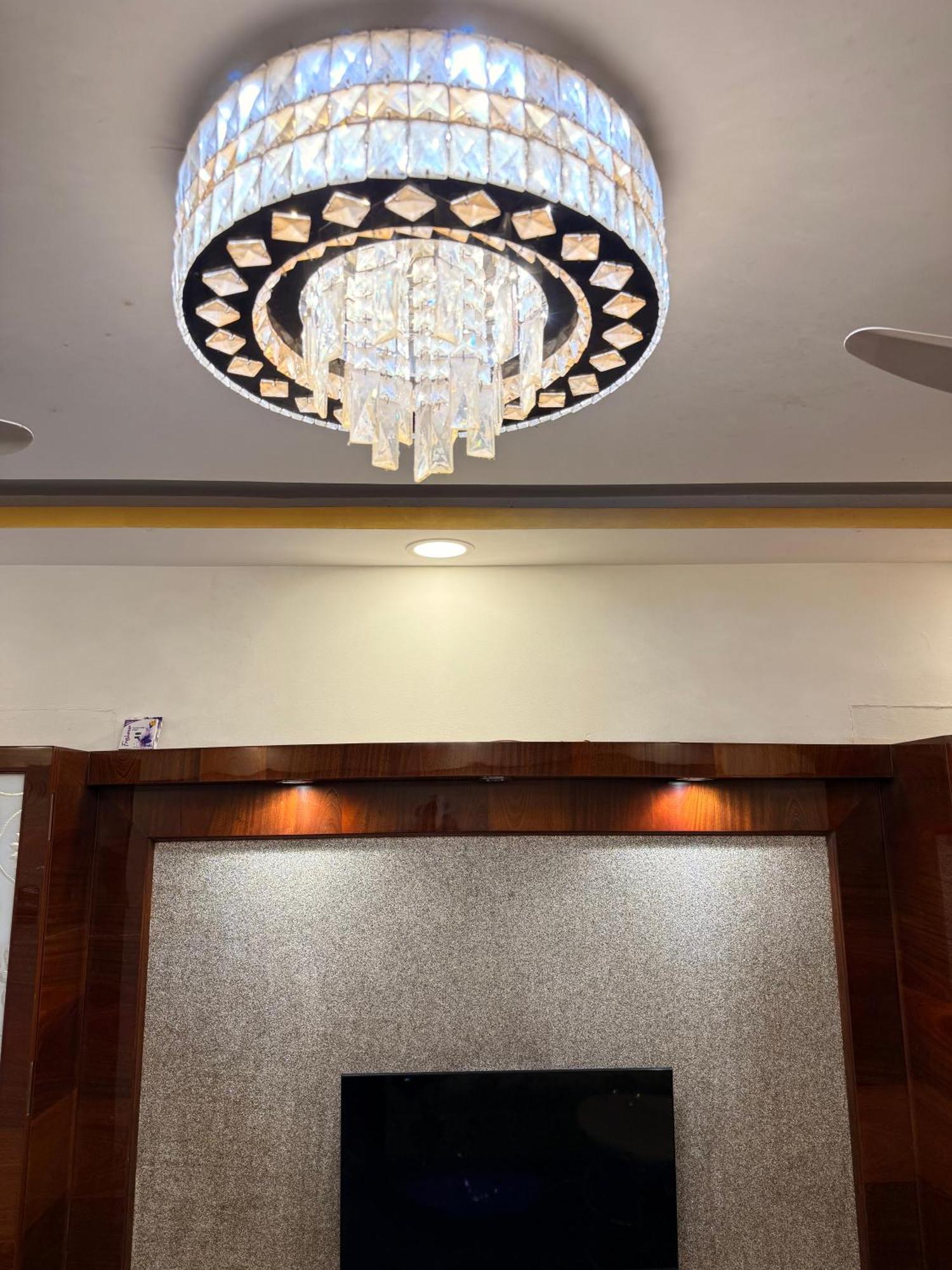 1bhk Modern Cozy Flat At Prime Location Livin Cove * Mumbai