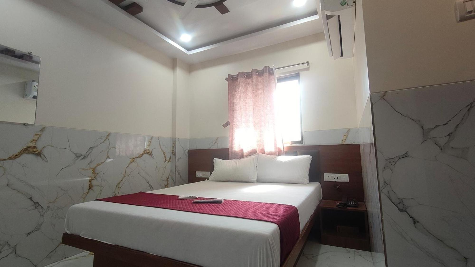 Samrat Palace 2 Goregaon West 3* Mumbai