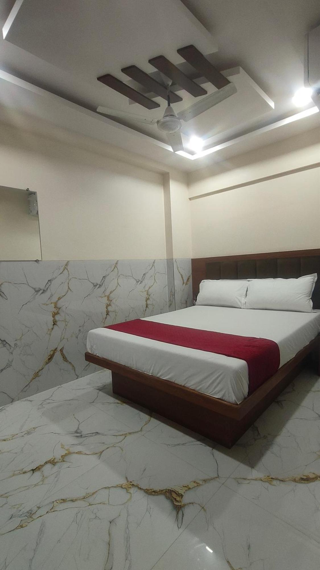 Samrat Palace 2 Goregaon West