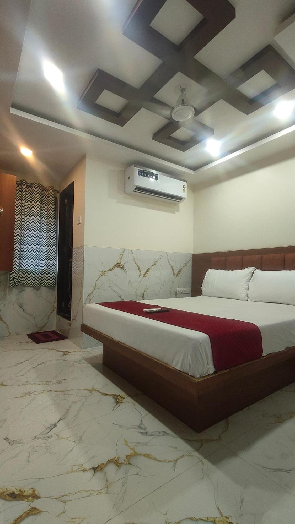 Samrat Palace 2 Goregaon West Hotel 3*