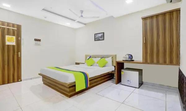 Fabhotel Galaxy Hotel 3*