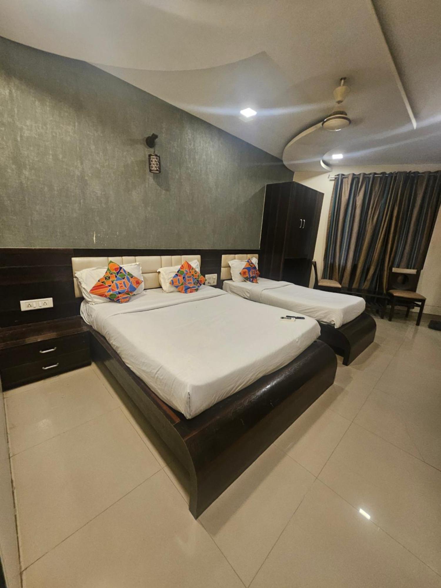 Prime Addore Palacee - Near Airport , Visa Consultant , Jio World Convention Centre Bkc Hotel Mumbai