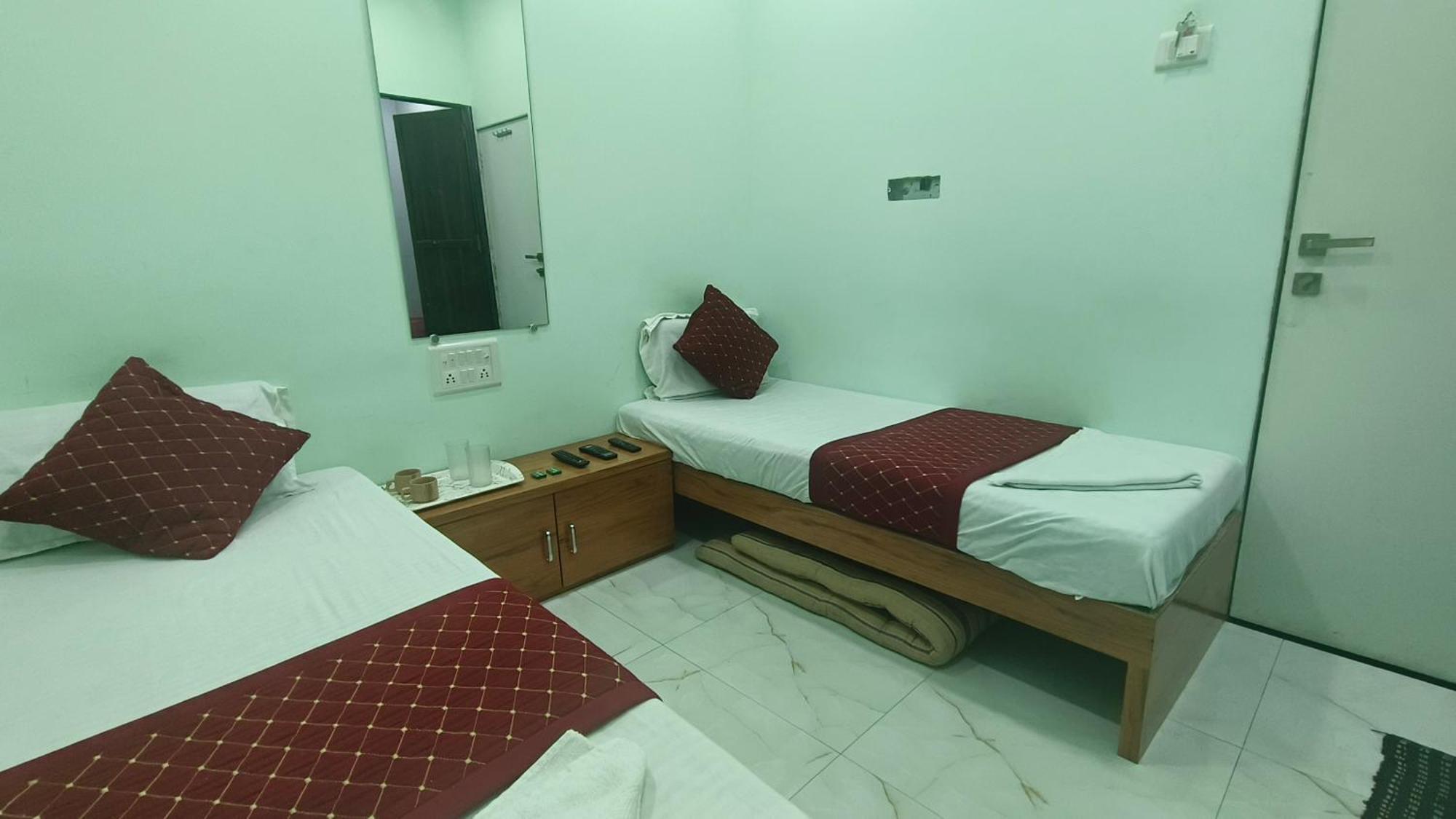 Smooth Checkin By Sea Rose - Mumbai
