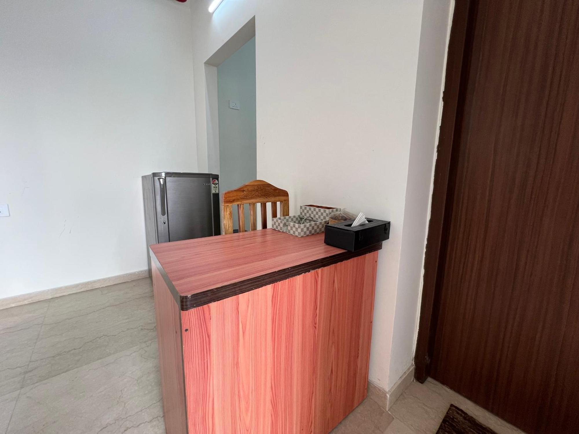Pinaki Comfort Omkar Signet - Near Nesco 3*