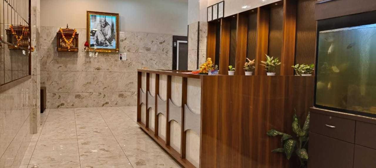 O Santacruz Khar Subway Hotel Mumbai