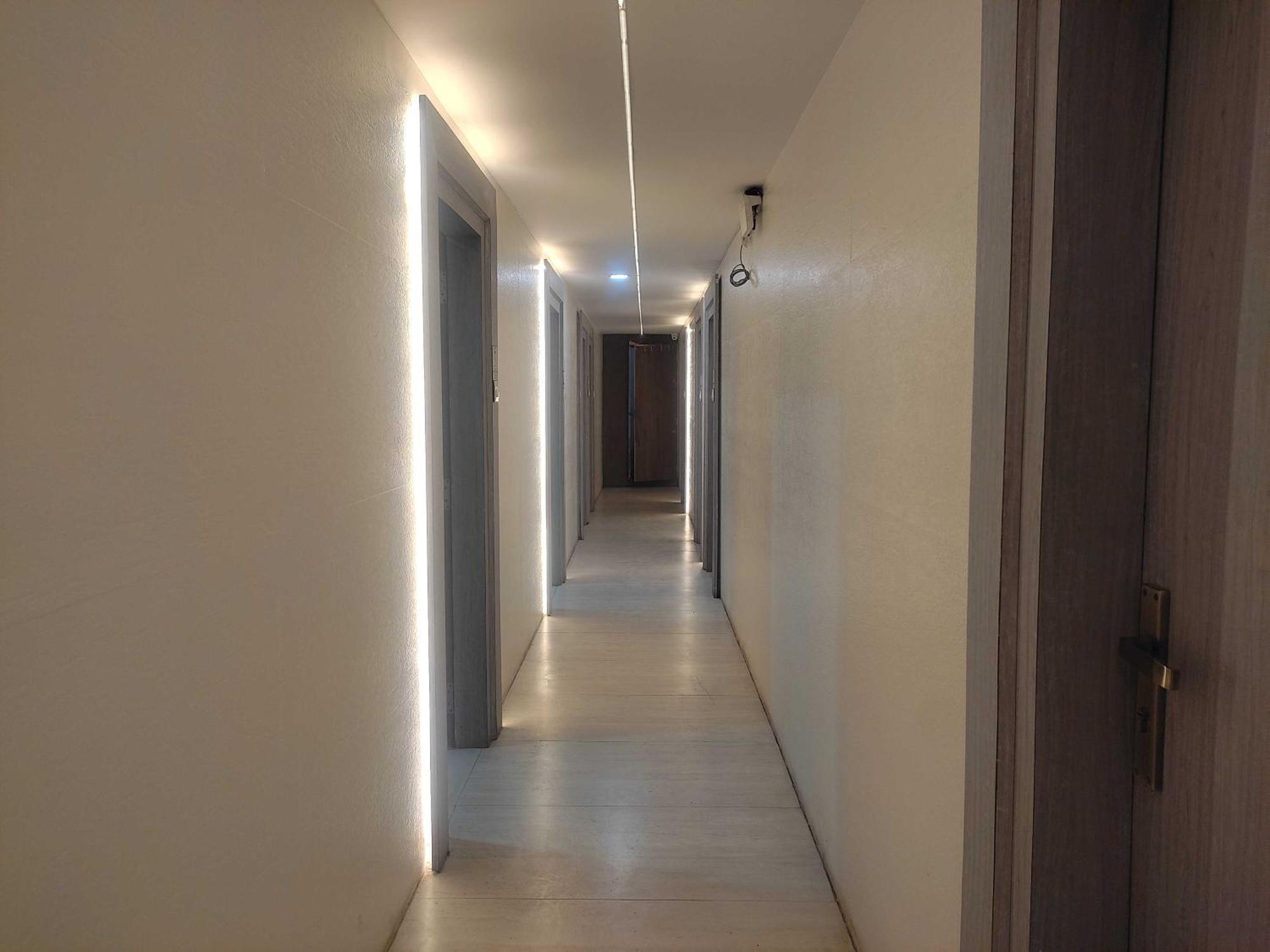 Hotel O Santacruz Khar Subway