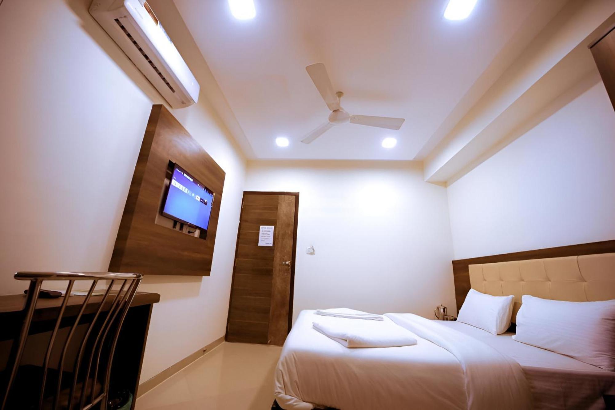 Retreats At Precious Pearl - Nr International Airport Hotel