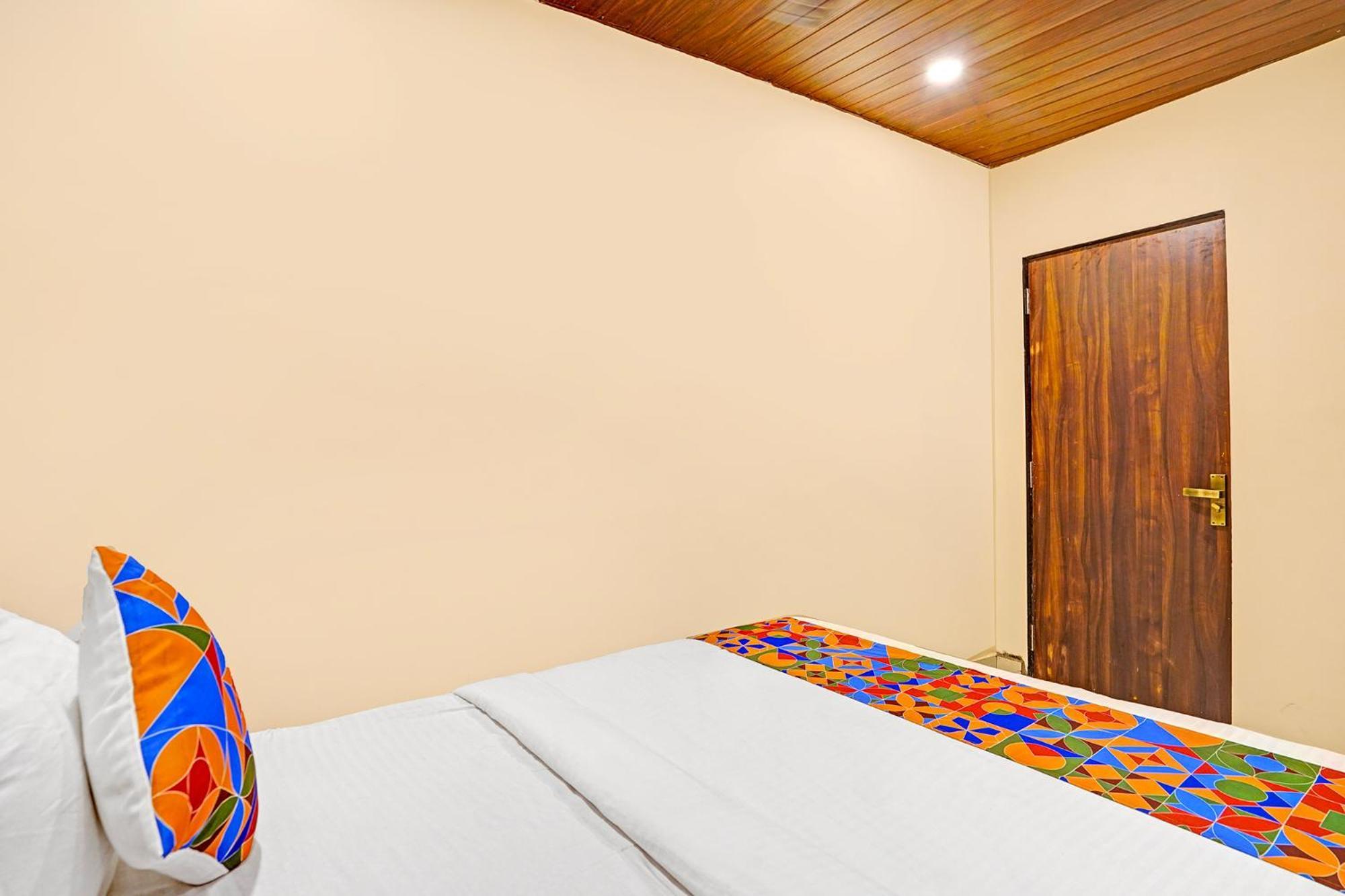 Guest house Fabhotel Surya Grand