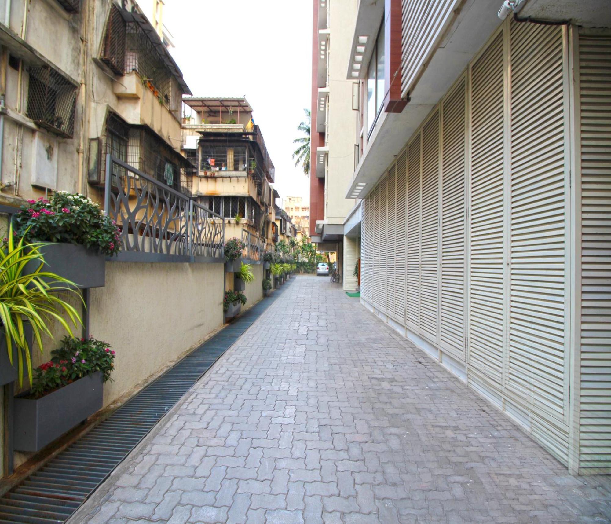 Theory9 Premium Service Khar Apartment Mumbai