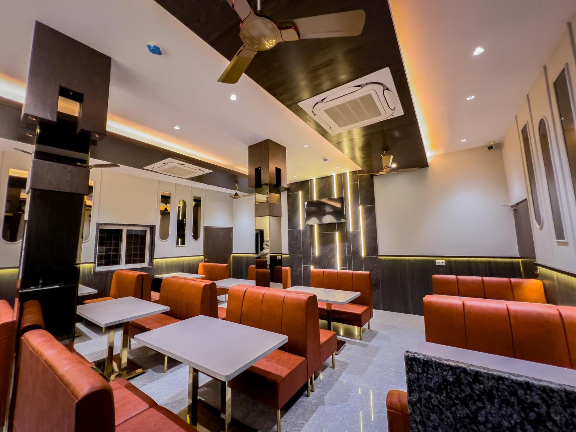 Hotel Fabhotel Ascent Star - Nr Phoenix Mall Kurla