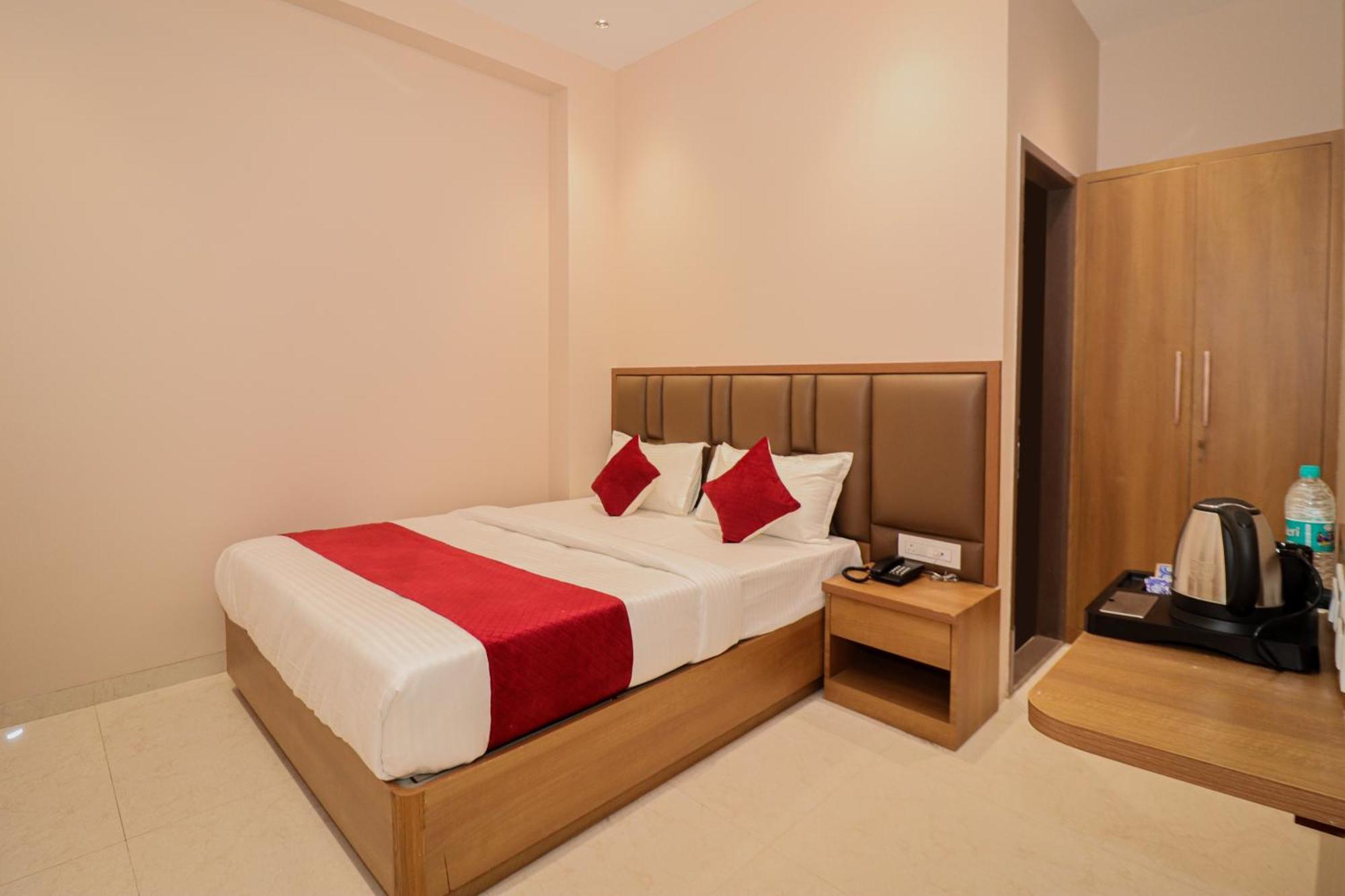 Fabhotel Ascent Star - Nr Phoenix Mall Kurla Hotel 3*