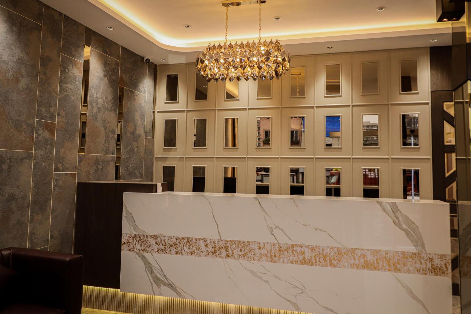 Hotel Fabhotel Ascent Star - Nr Phoenix Mall Kurla Mumbai