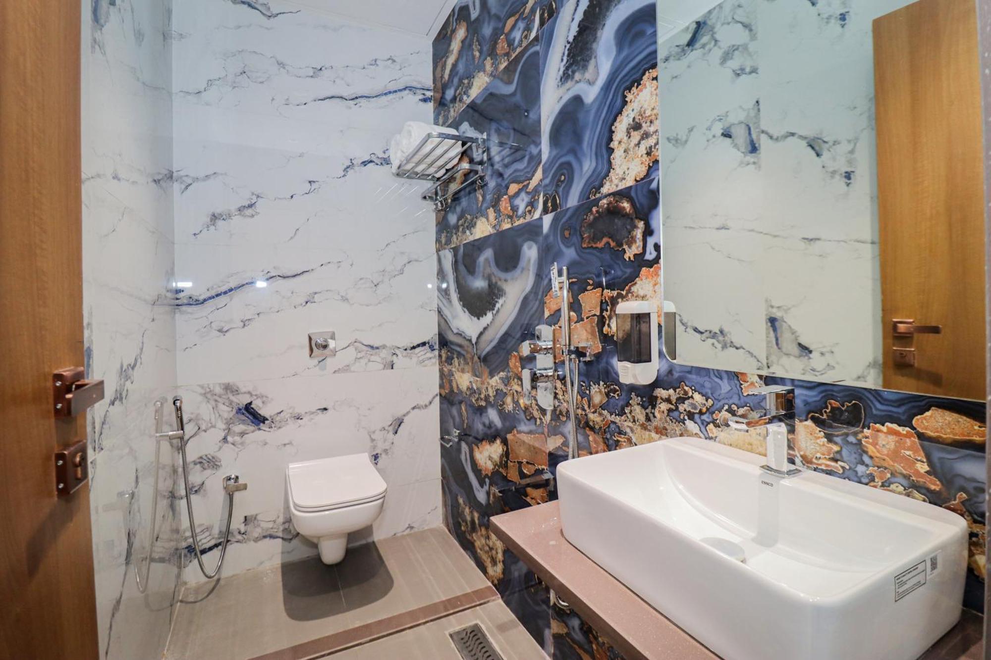 Fabhotel Ascent Star - Nr Phoenix Mall Kurla Hotel