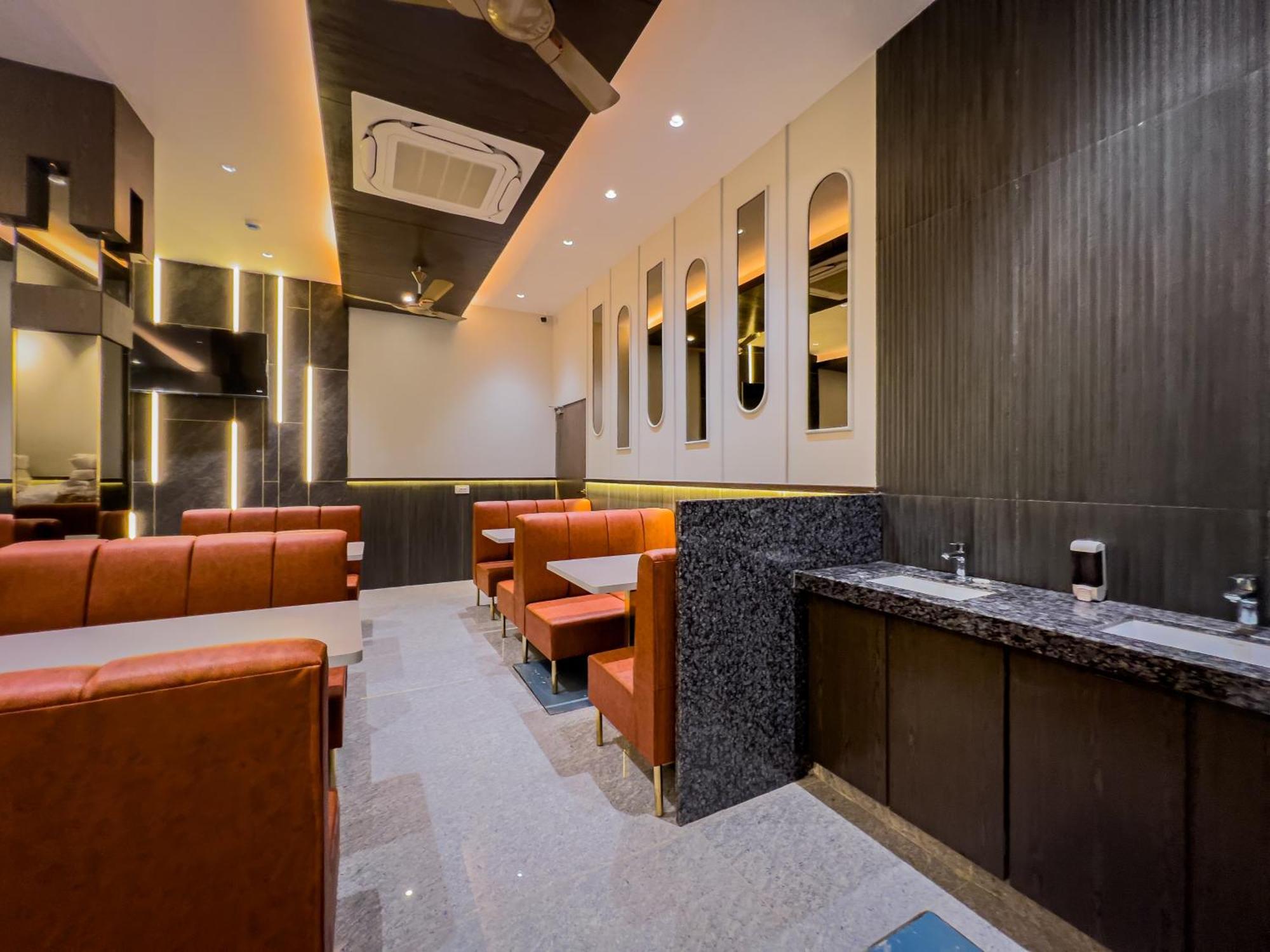 Hotel Fabhotel Ascent Star - Nr Phoenix Mall Kurla
